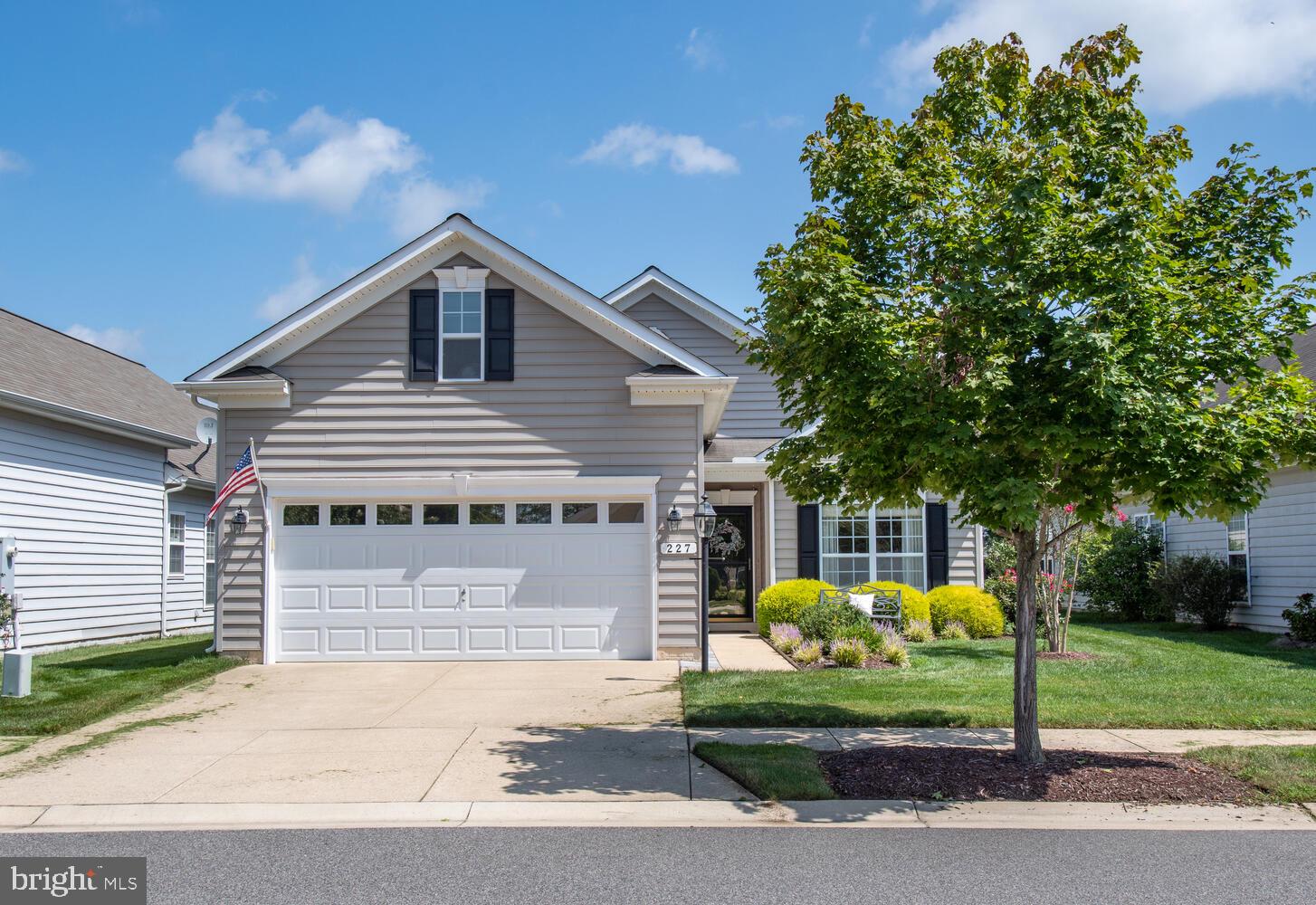 SYMPHONY VILLAGE AT CENTREVILLE - Residential