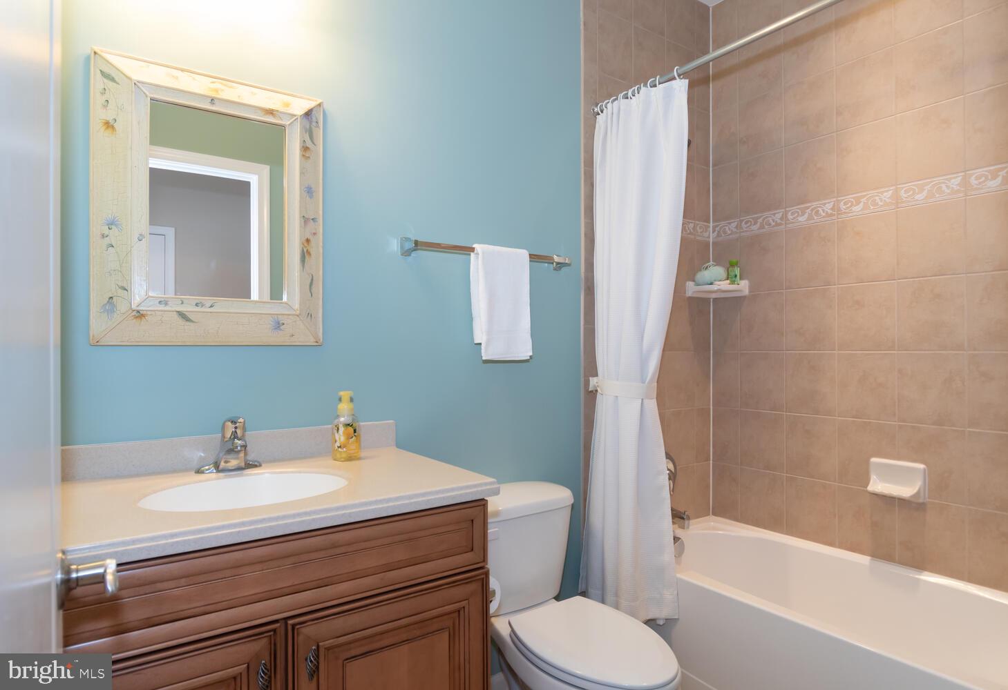 SYMPHONY VILLAGE AT CENTREVILLE - Residential