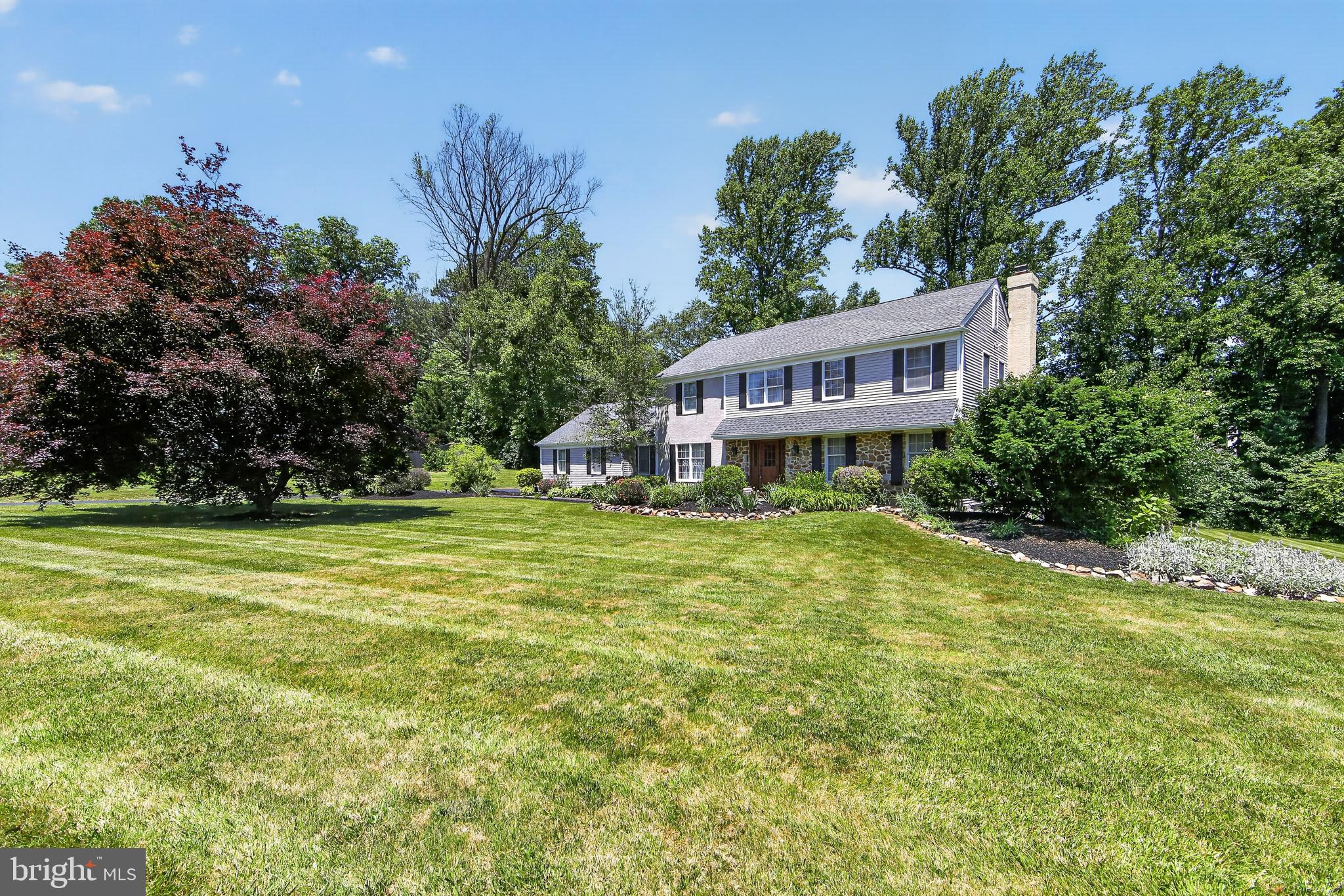 207 WHITESTONE DRIVE