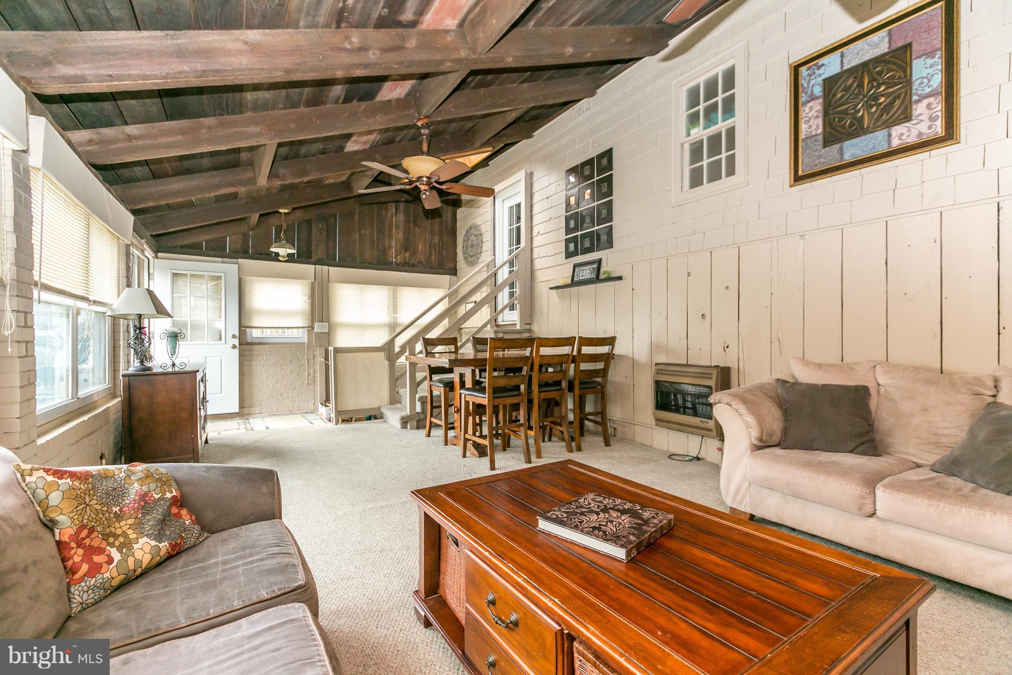 WESTMORELAND FRUIT FARM - Residential