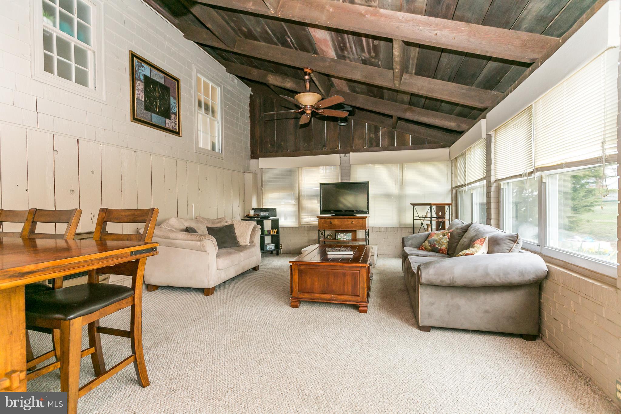 WESTMORELAND FRUIT FARM - Residential