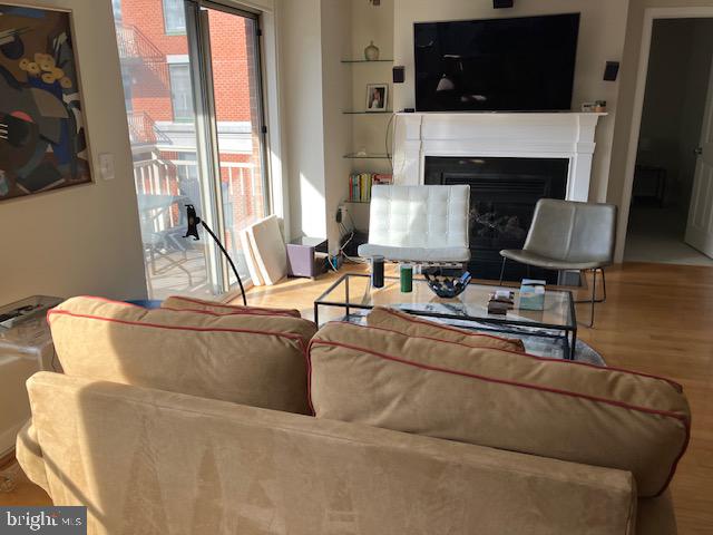 1220 N FILLMORE STREET 909