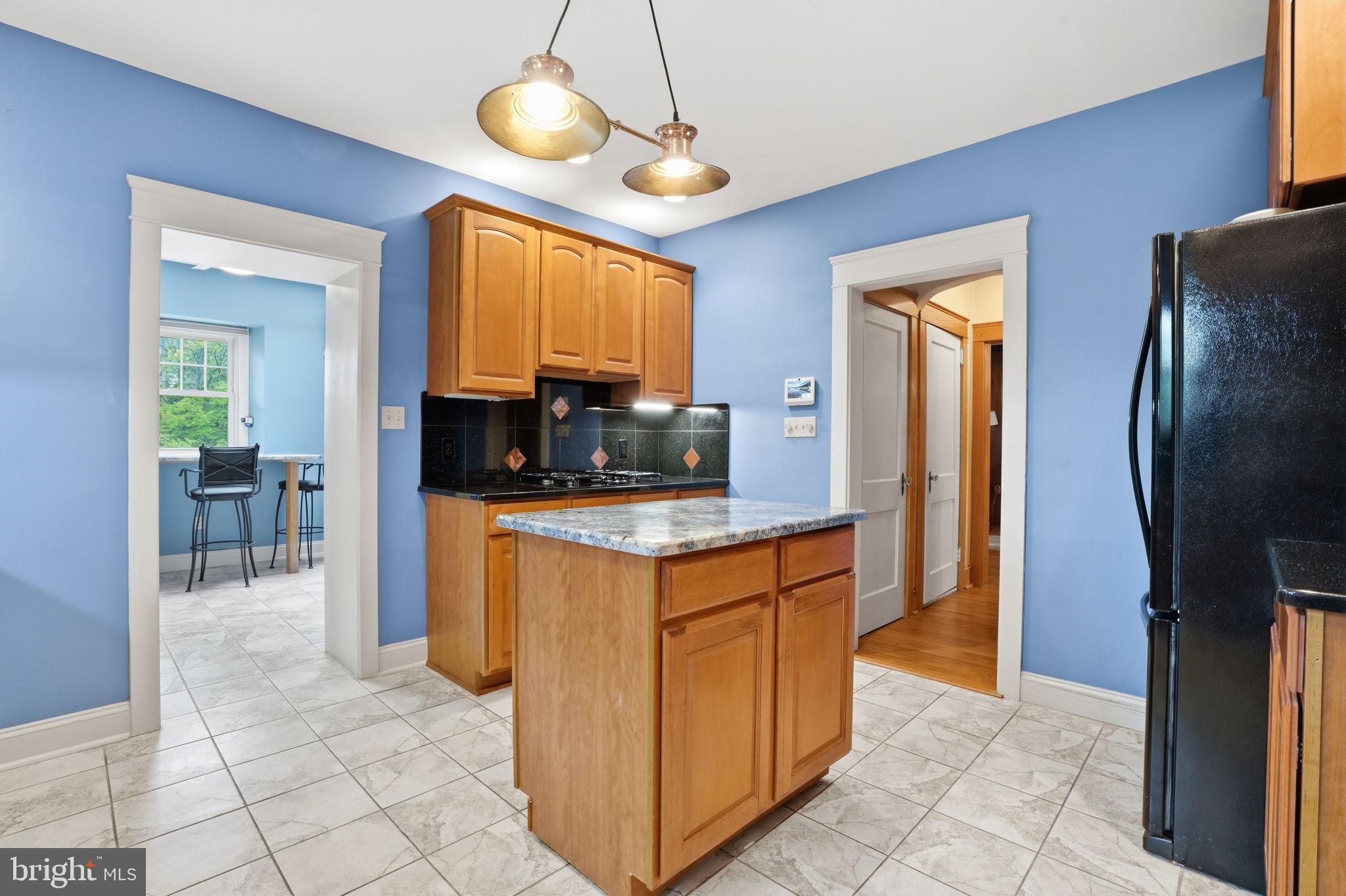 CHADDS FORD - Residential