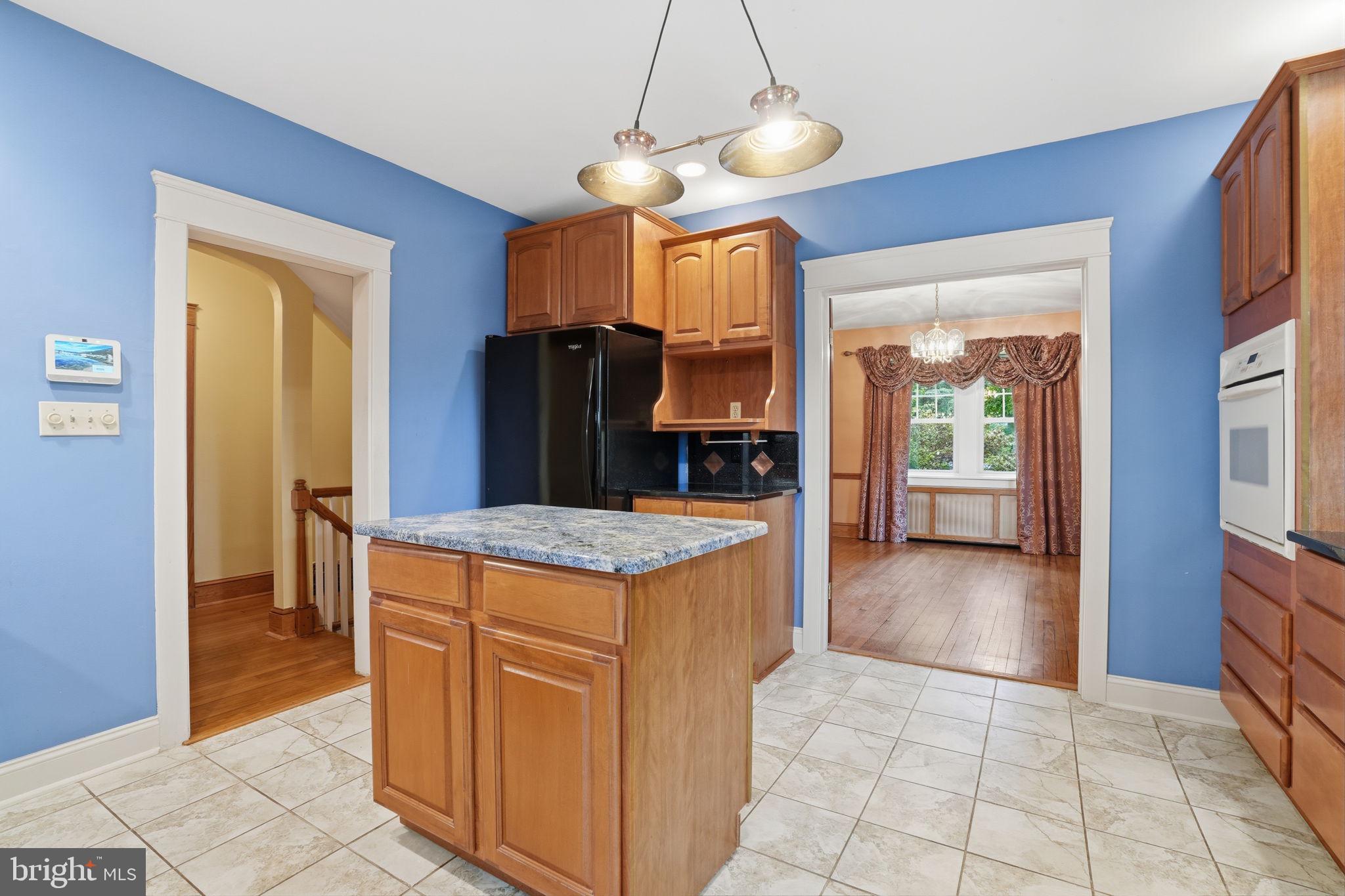 CHADDS FORD - Residential