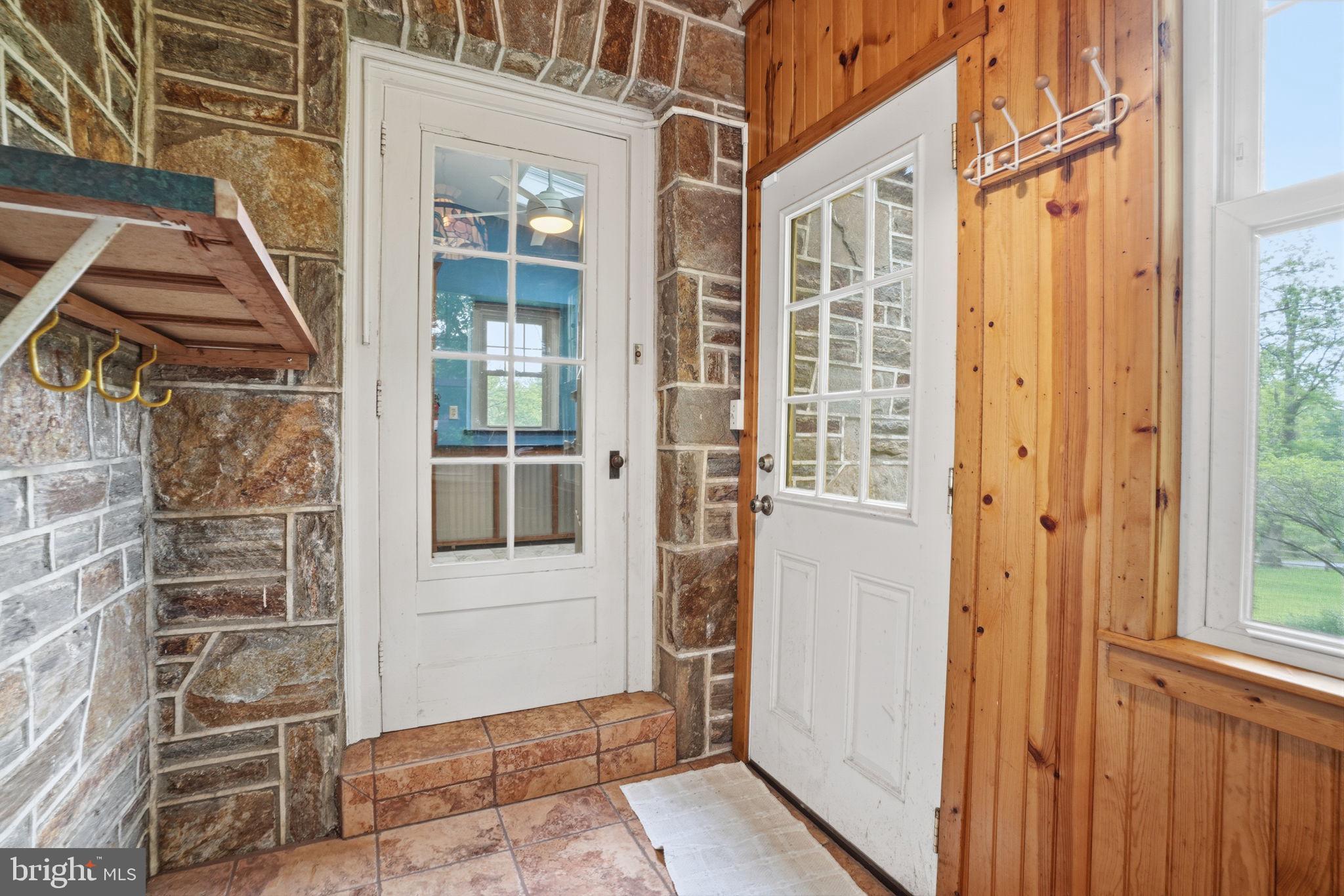 CHADDS FORD - Residential