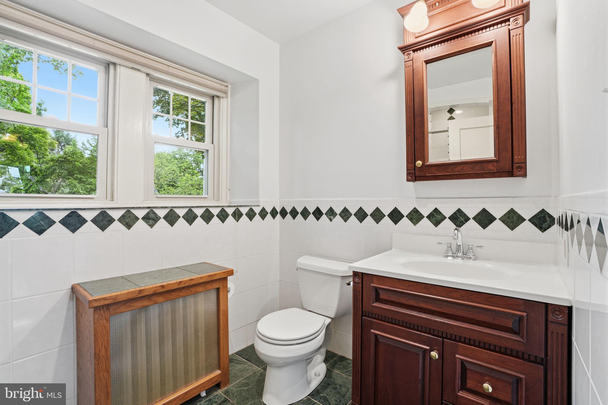 CHADDS FORD - Residential