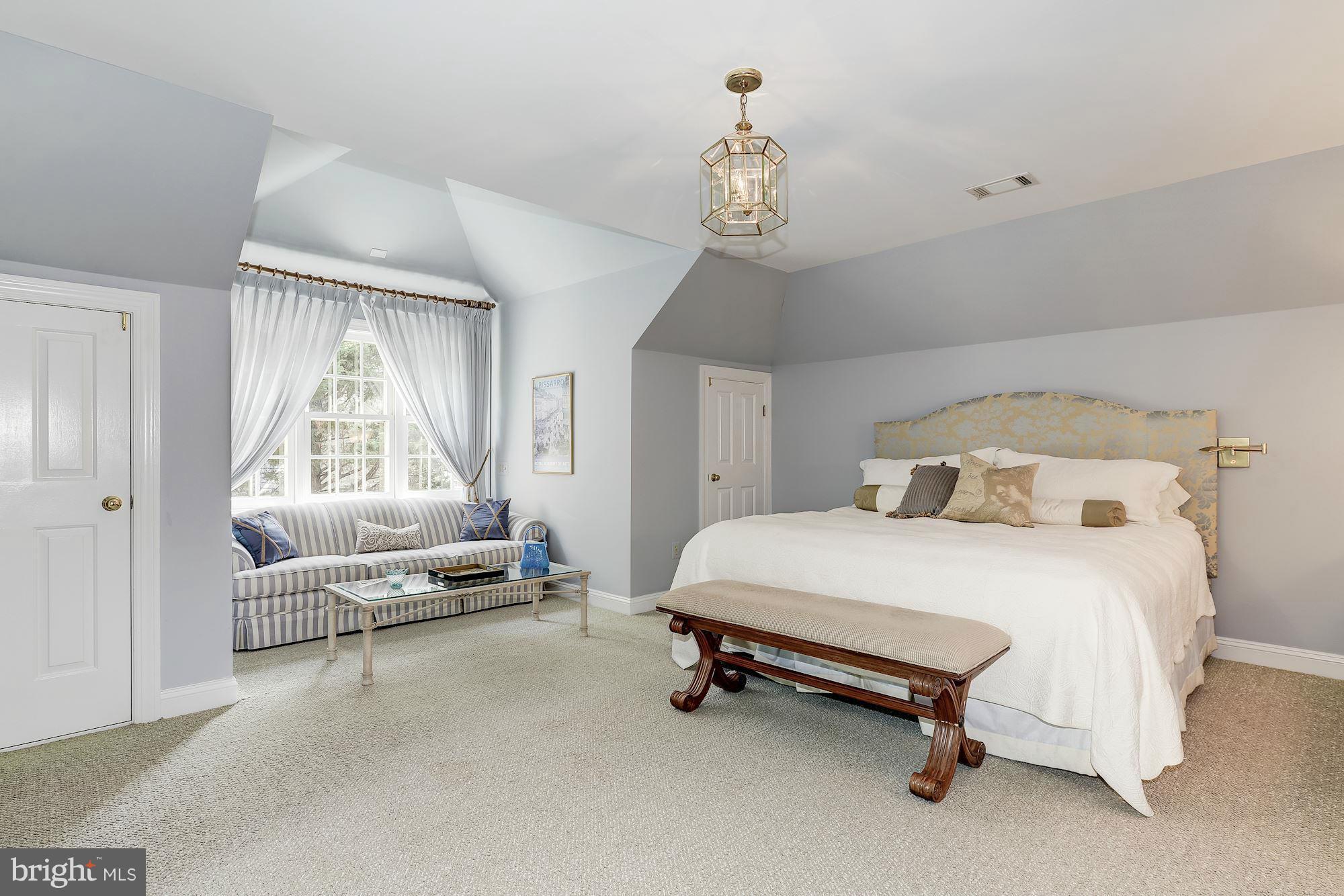 BANNOCKBURN HEIGHTS - Residential