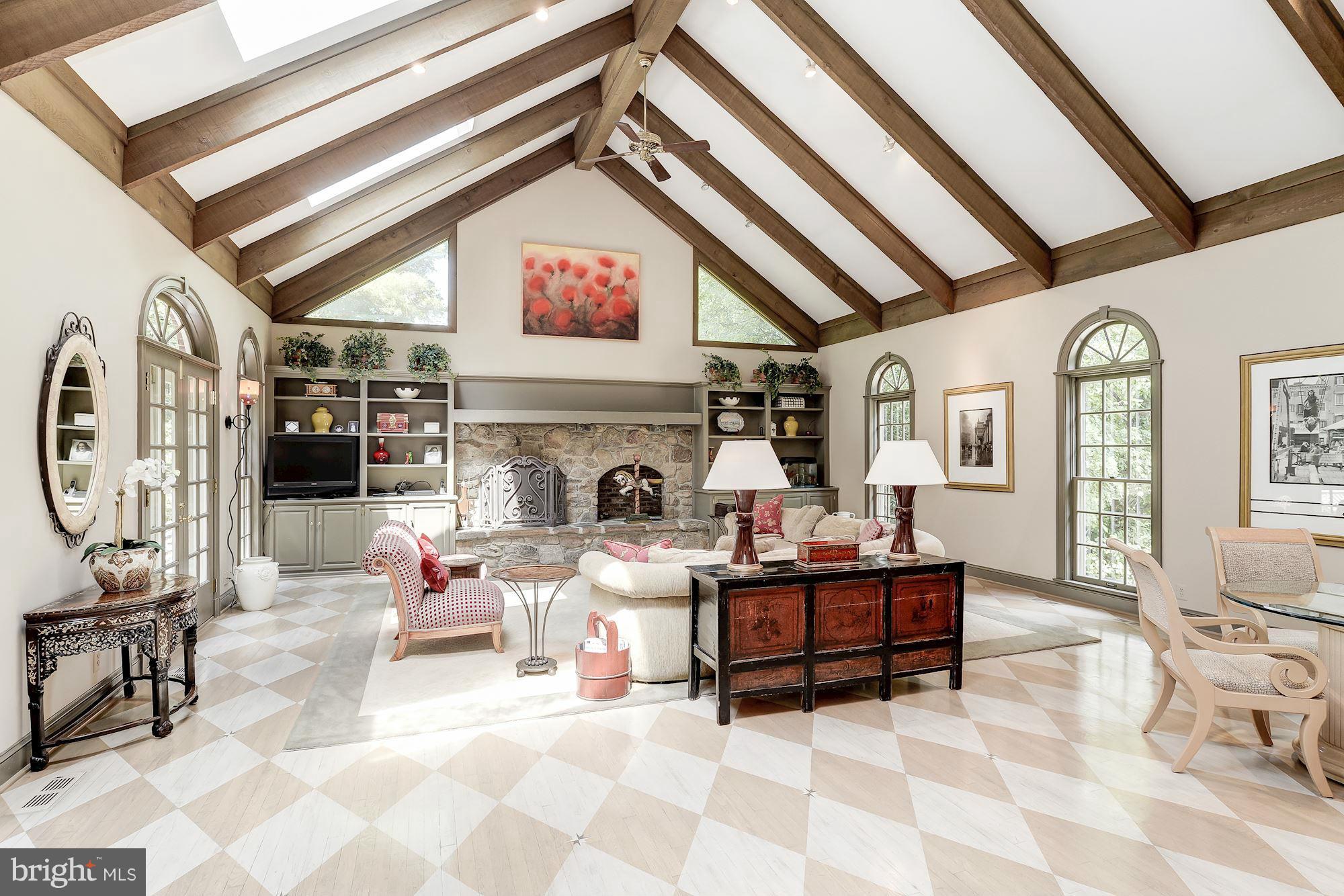 BANNOCKBURN HEIGHTS - Residential