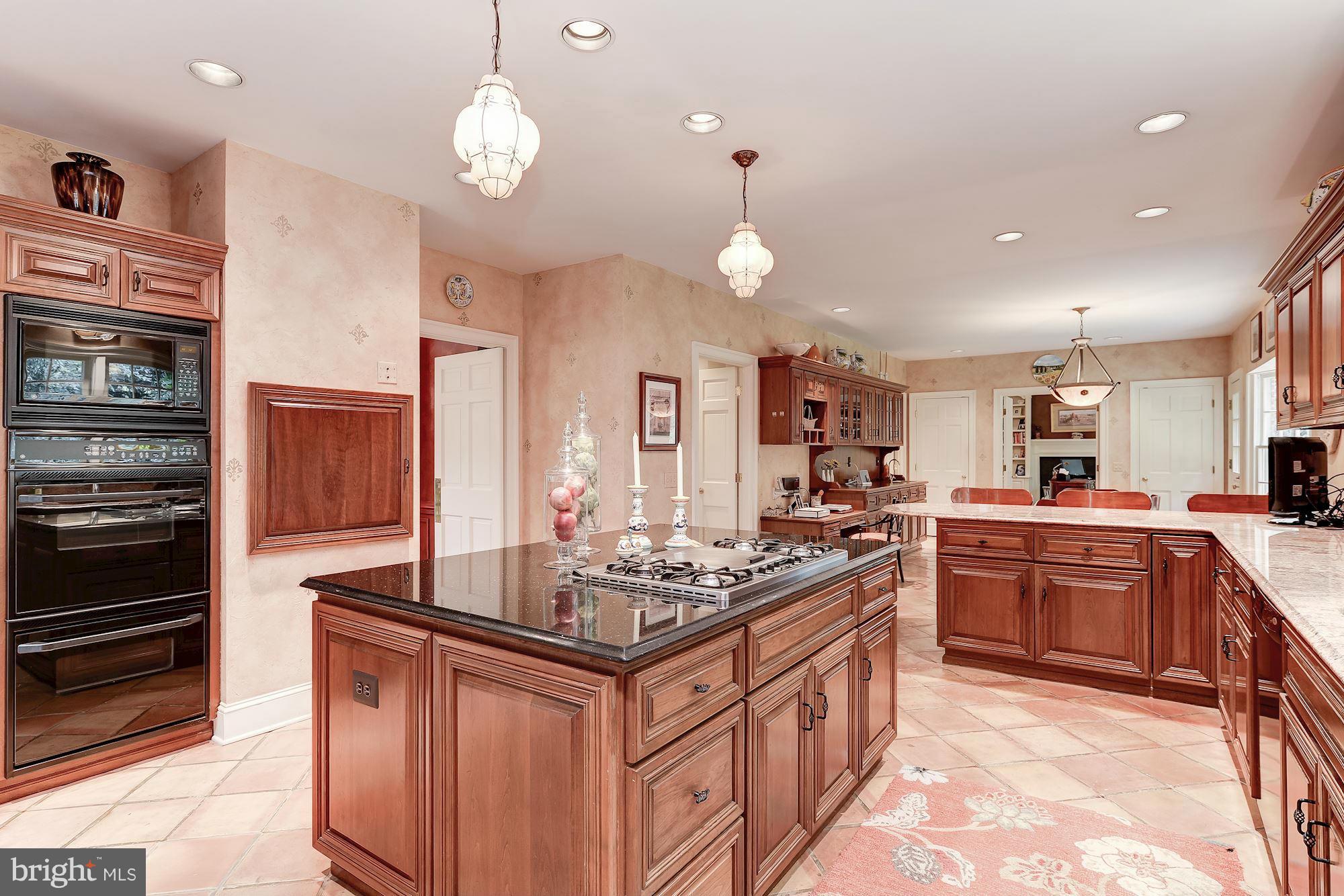 BANNOCKBURN HEIGHTS - Residential