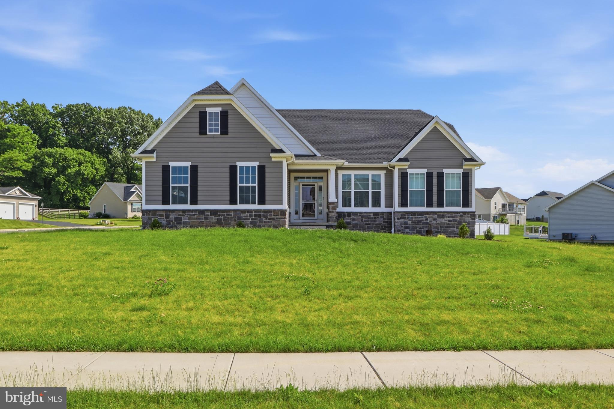 11 KAITLYN DRIVE