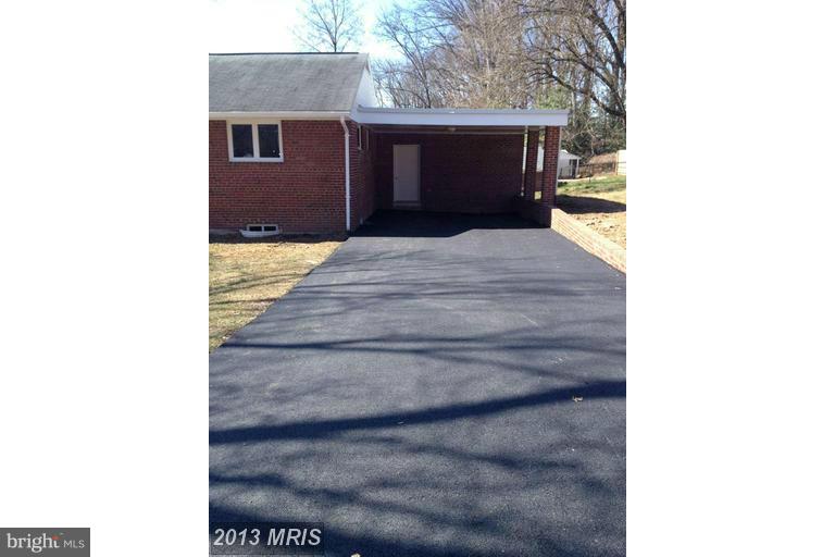 BROYHILL PARK - Residential Lease