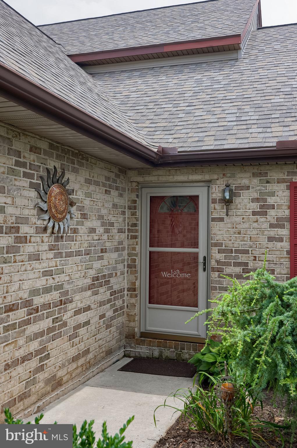 112 WINSTON DRIVE
