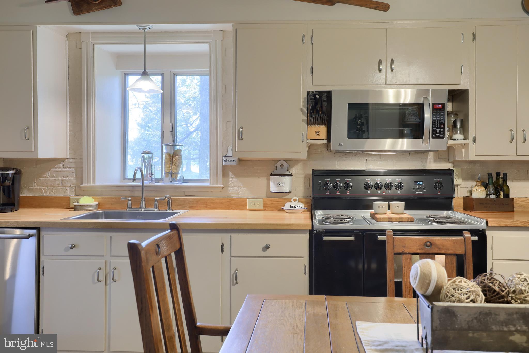 ROCKY RIDGE - Residential