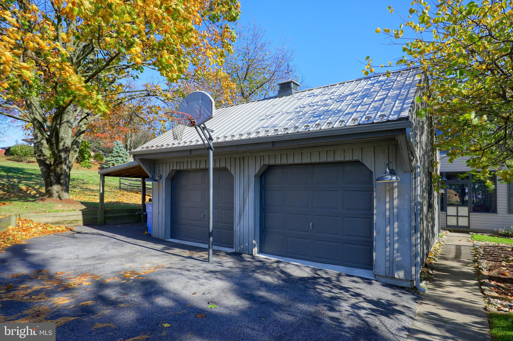 ROCKY RIDGE - Residential