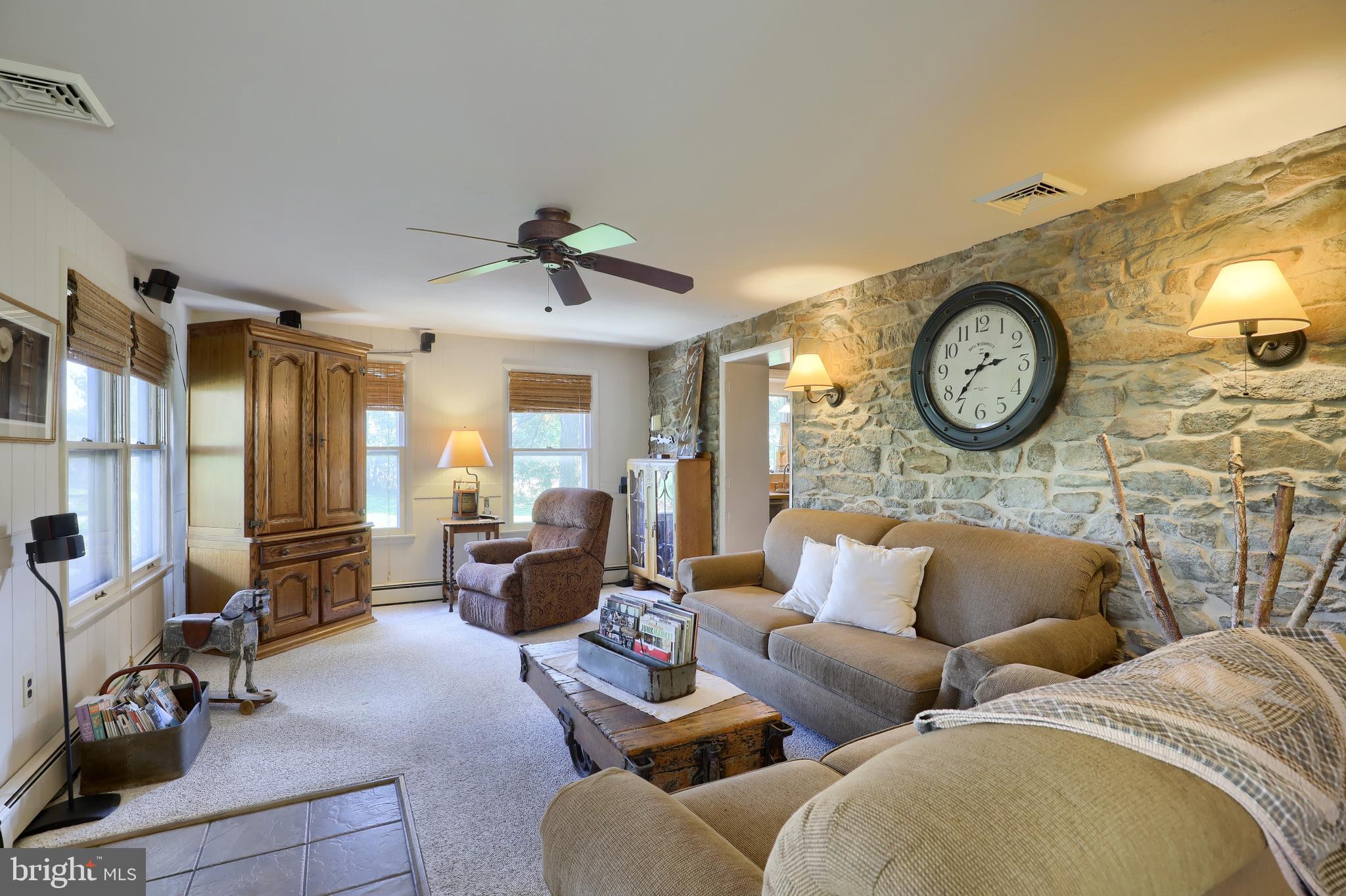 ROCKY RIDGE - Residential