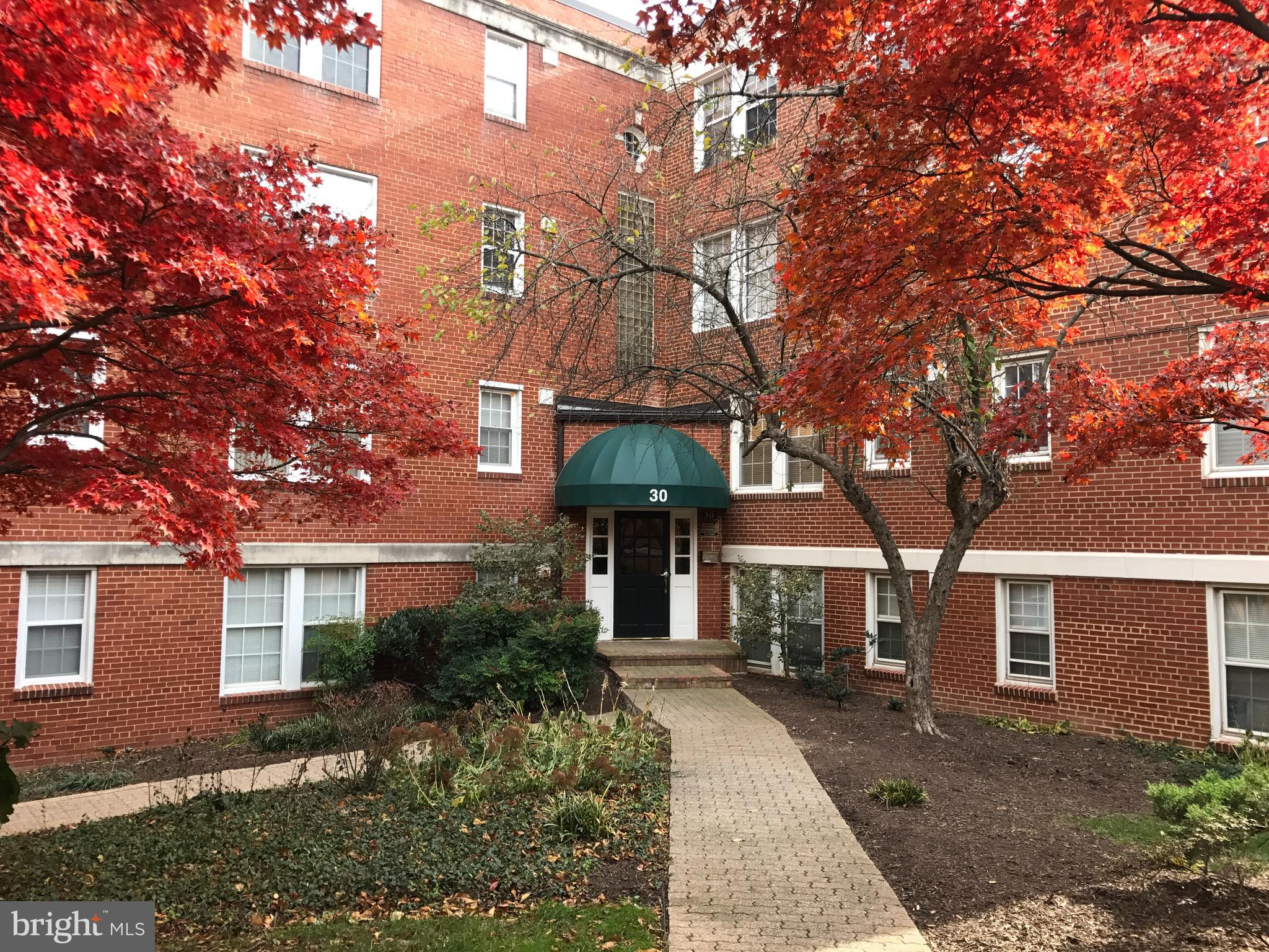 ARBORS OF ARLINGTON - Residential Lease