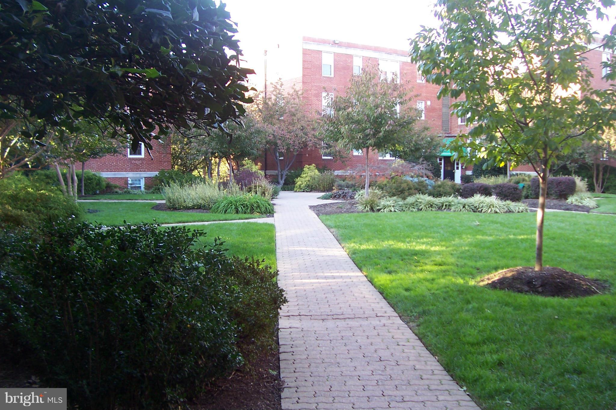 ARBORS OF ARLINGTON - Residential Lease