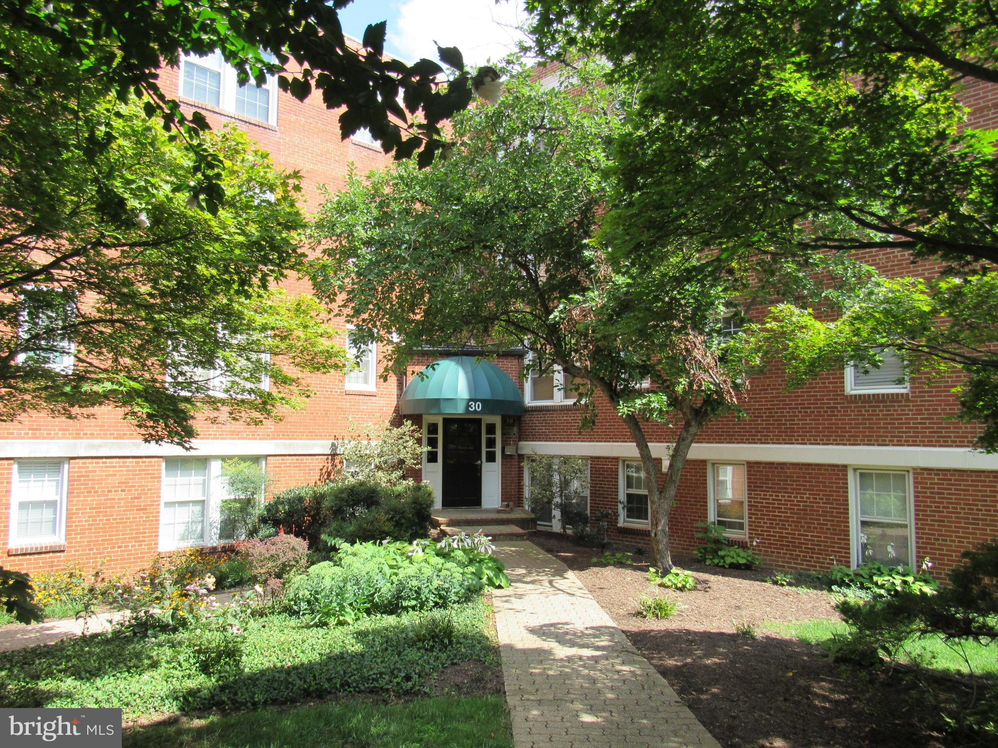 ARBORS OF ARLINGTON - Residential Lease