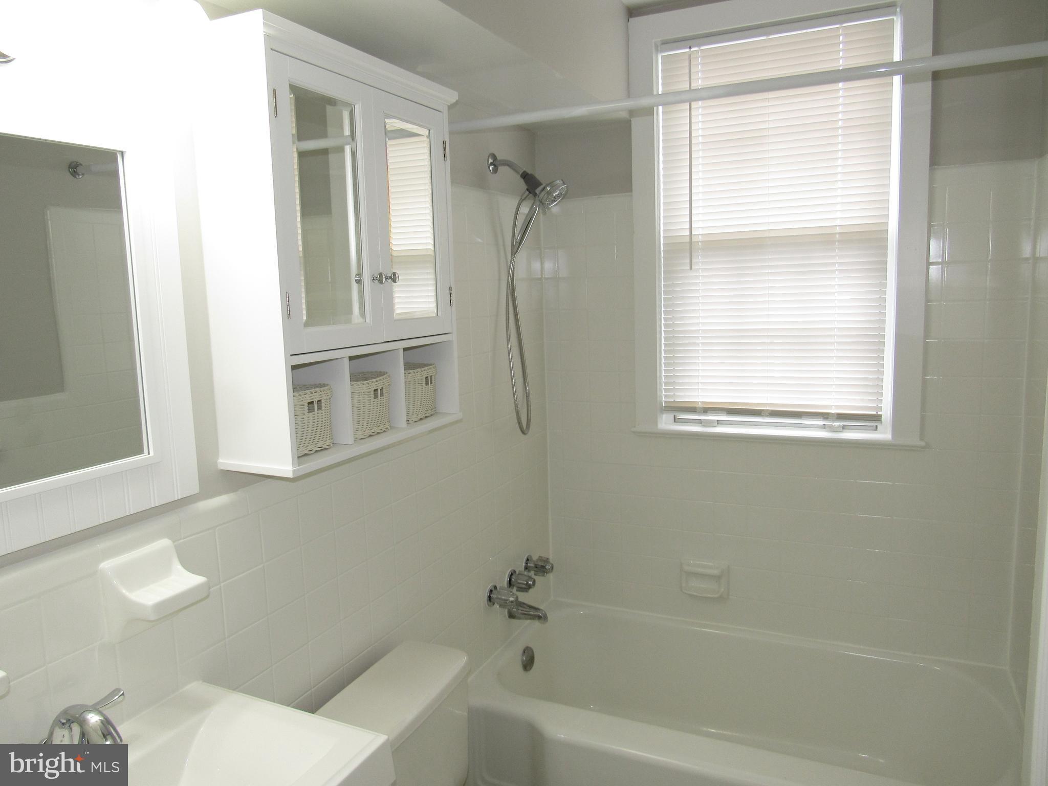 ARBORS OF ARLINGTON - Residential Lease