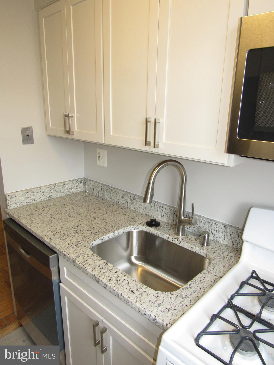 ARBORS OF ARLINGTON - Residential Lease