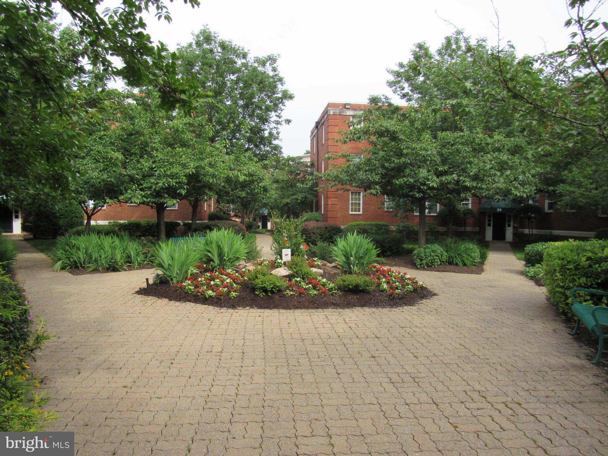 ARBORS OF ARLINGTON - Residential Lease