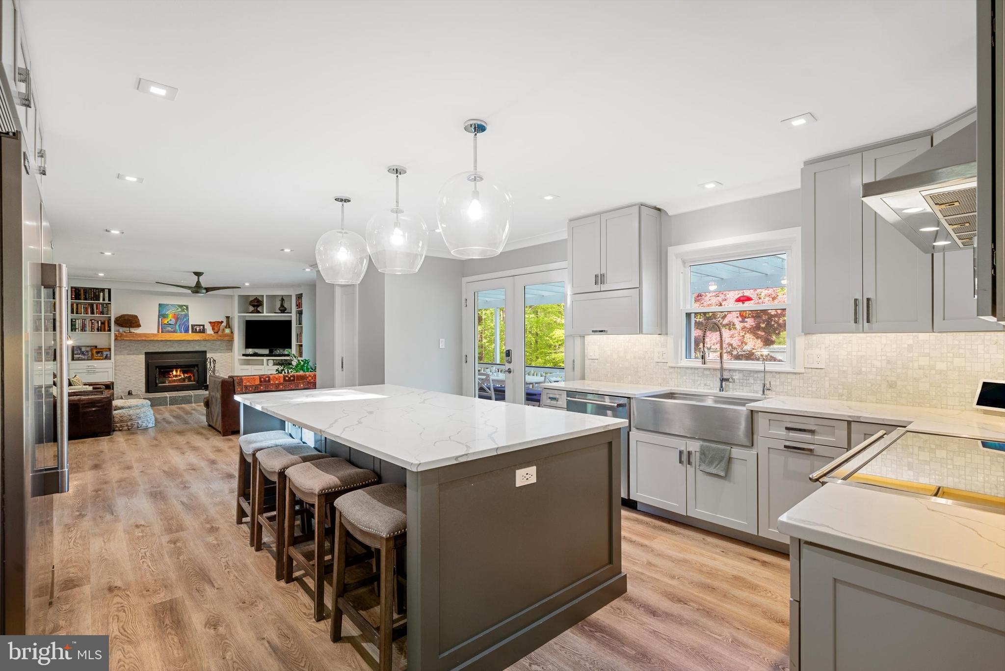 HENDERSON HILLS - Residential