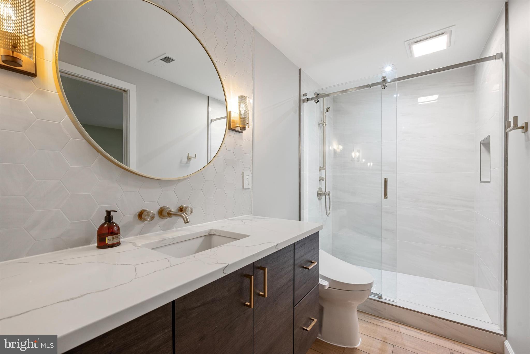 HENDERSON HILLS - Residential