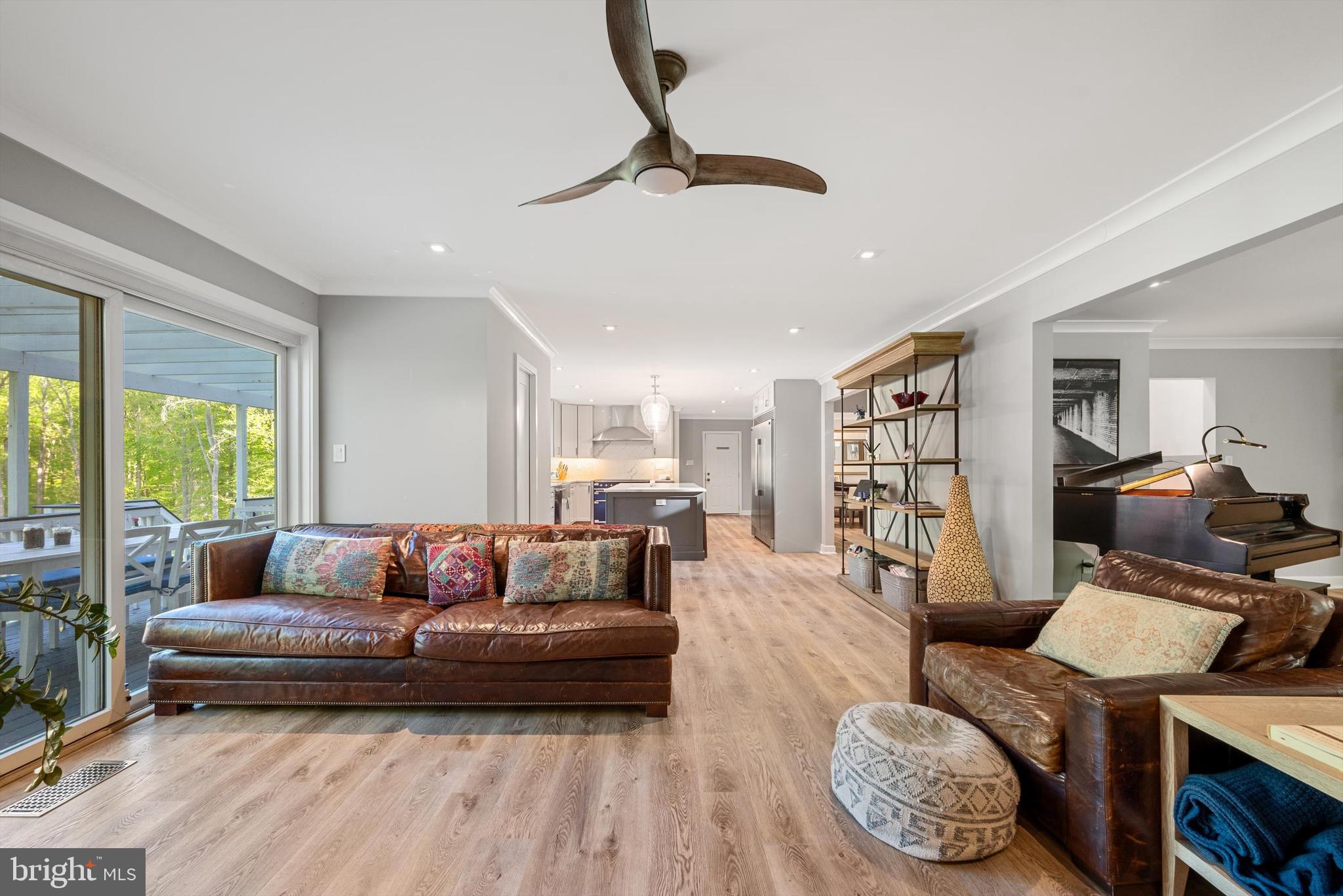 HENDERSON HILLS - Residential