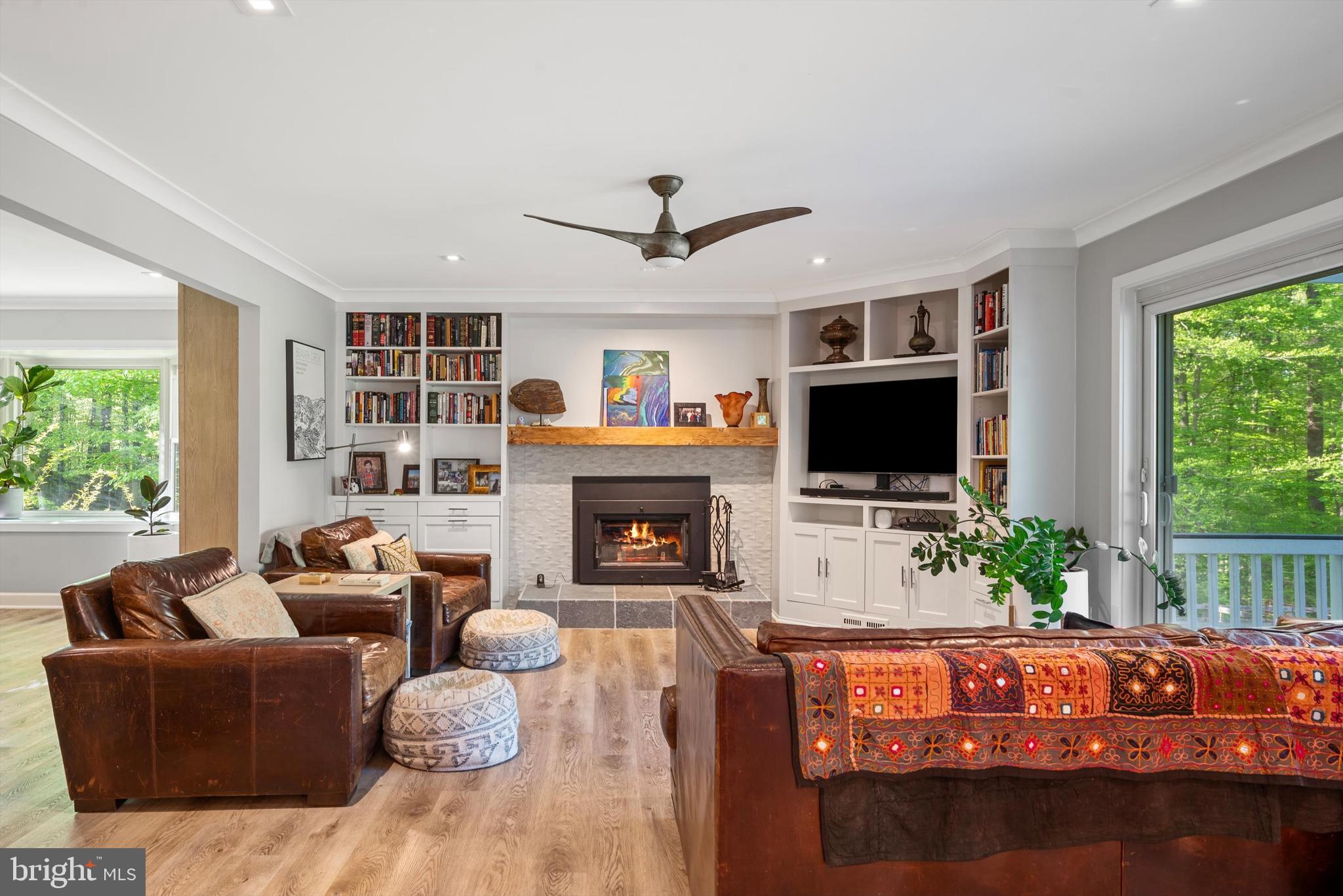 HENDERSON HILLS - Residential