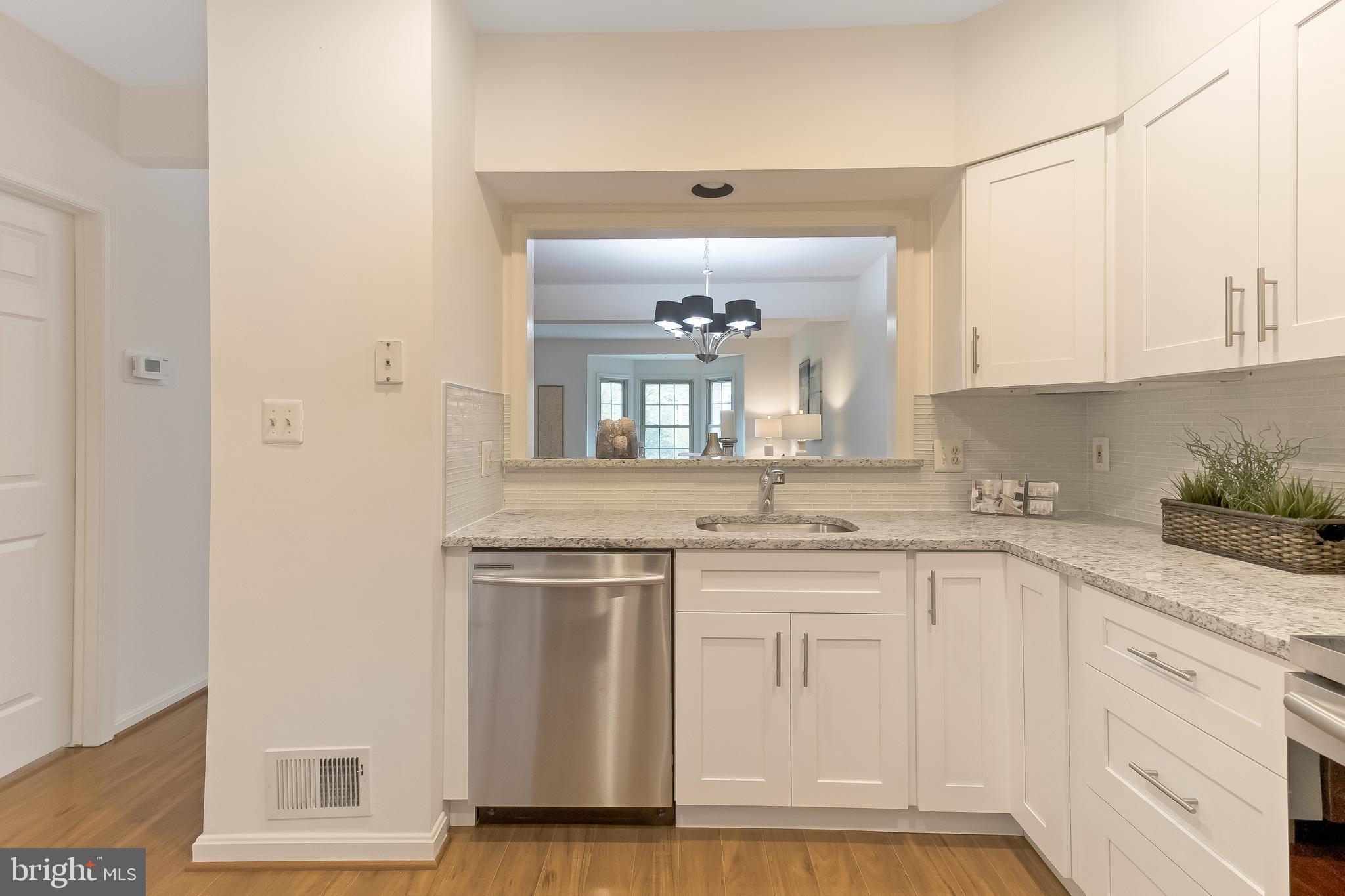 WHITLEY PARK CONDOMINIUM - Residential