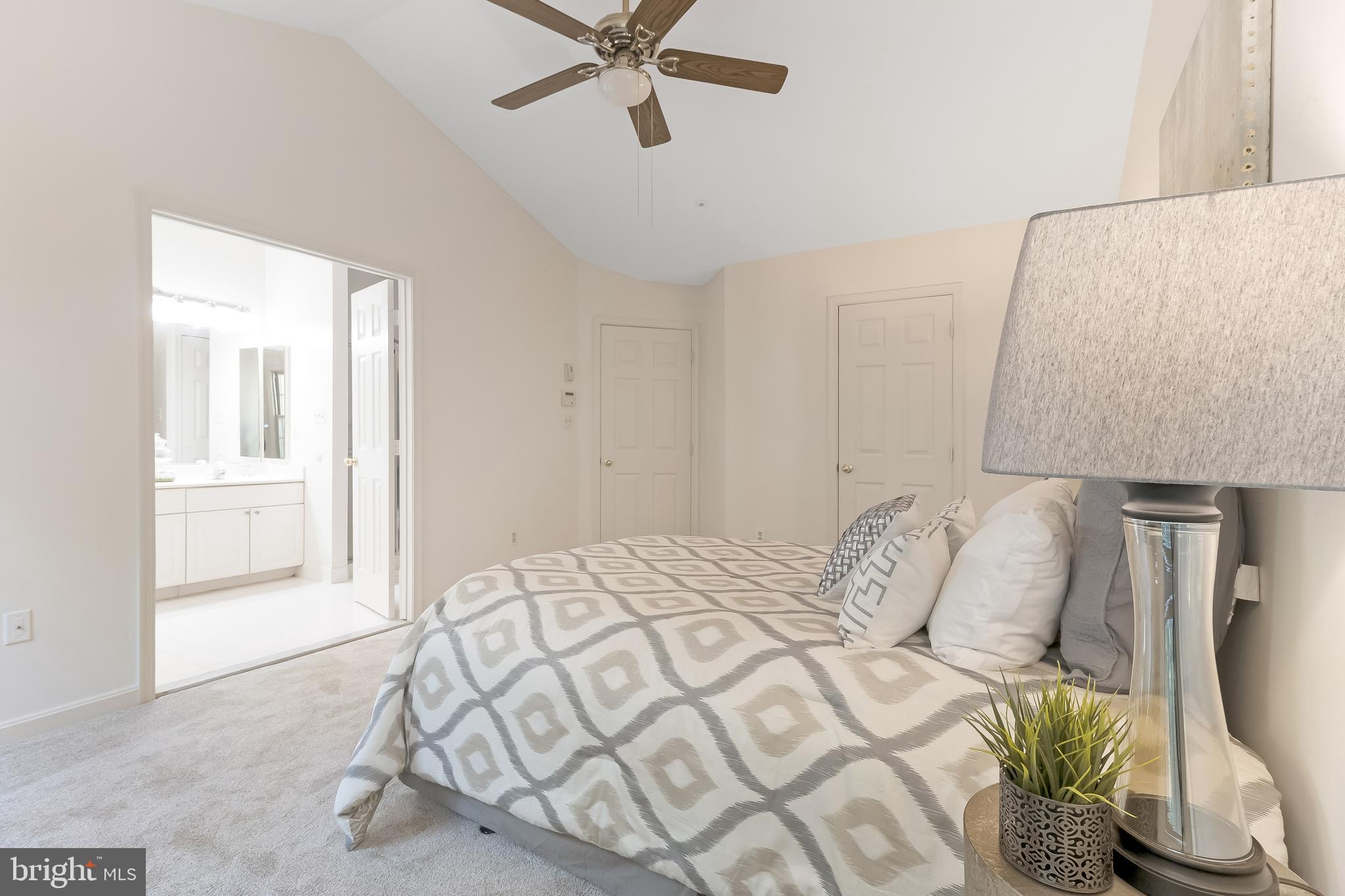 WHITLEY PARK CONDOMINIUM - Residential