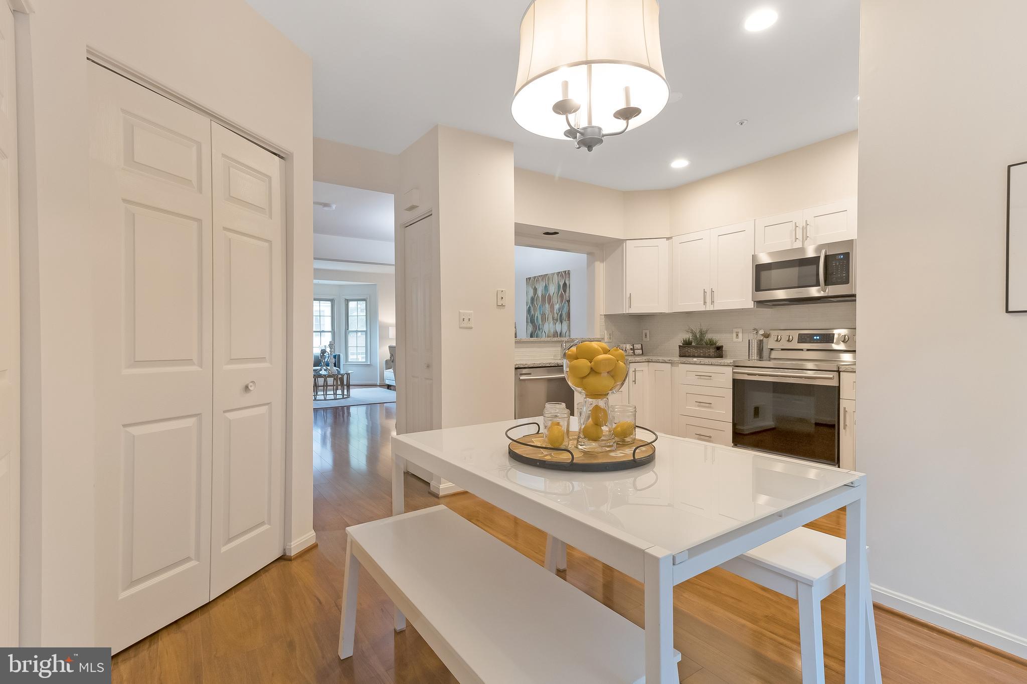 WHITLEY PARK CONDOMINIUM - Residential