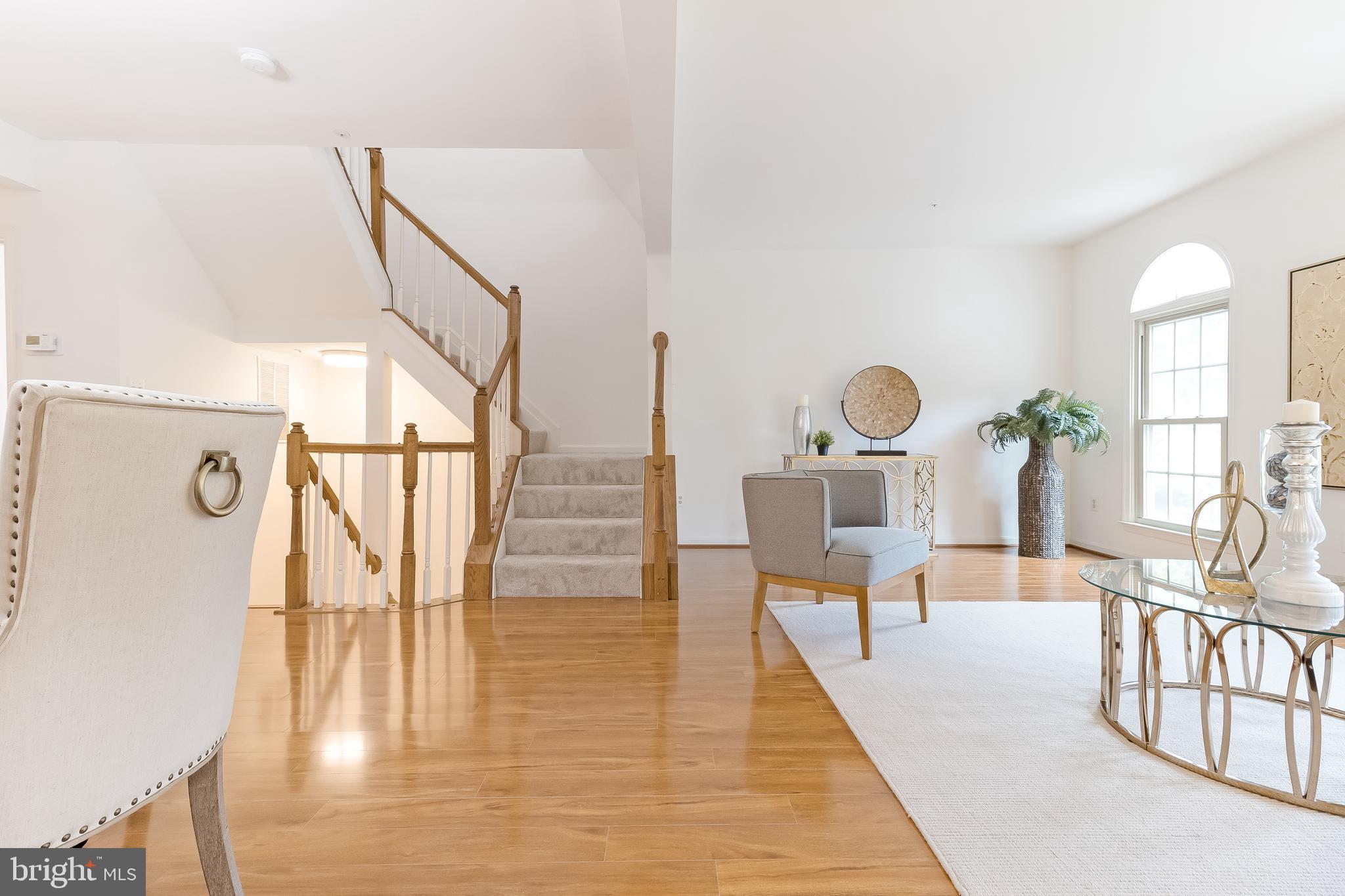 WHITLEY PARK CONDOMINIUM - Residential