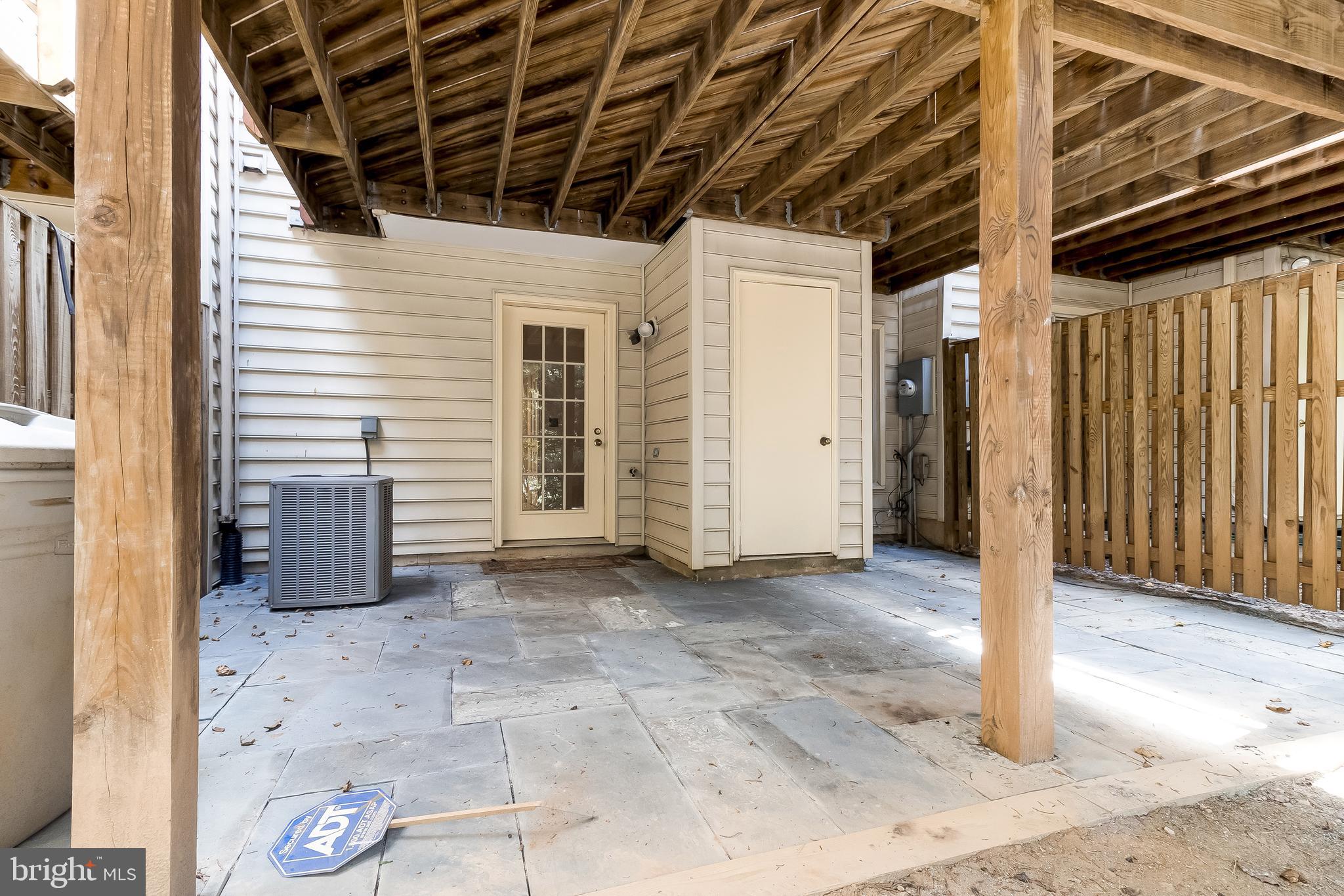 WHITLEY PARK CONDOMINIUM - Residential