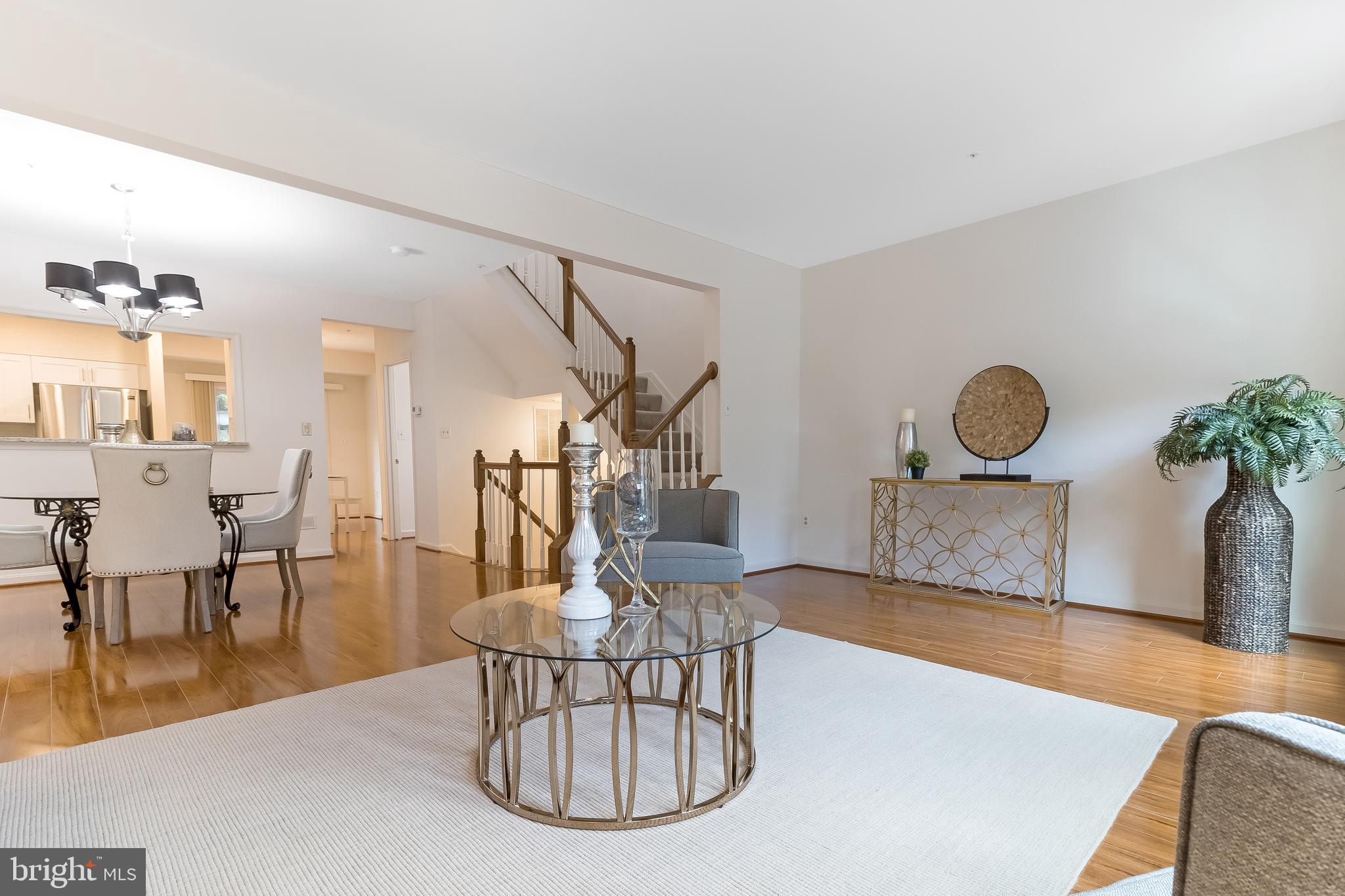 WHITLEY PARK CONDOMINIUM - Residential