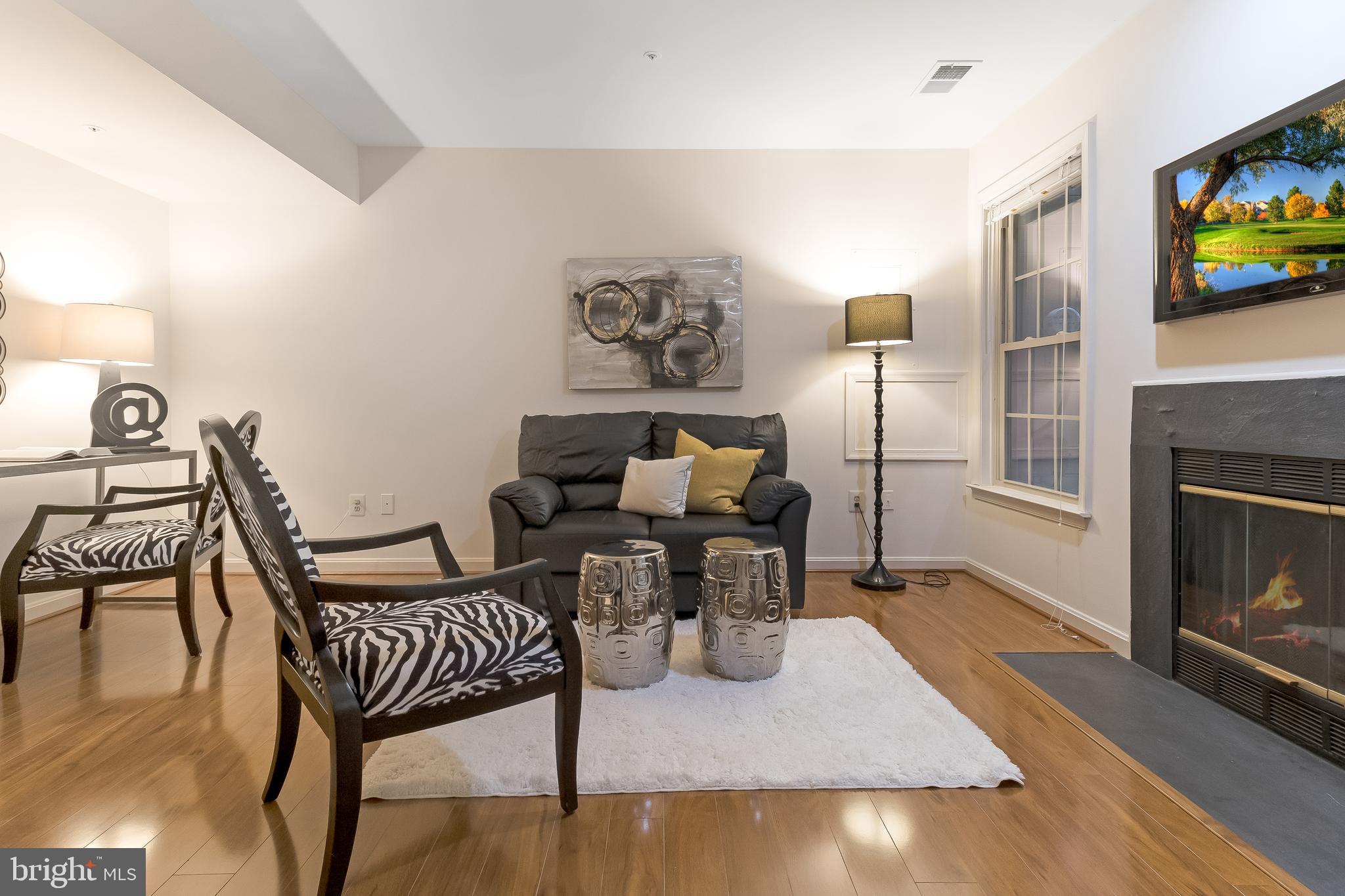 WHITLEY PARK CONDOMINIUM - Residential