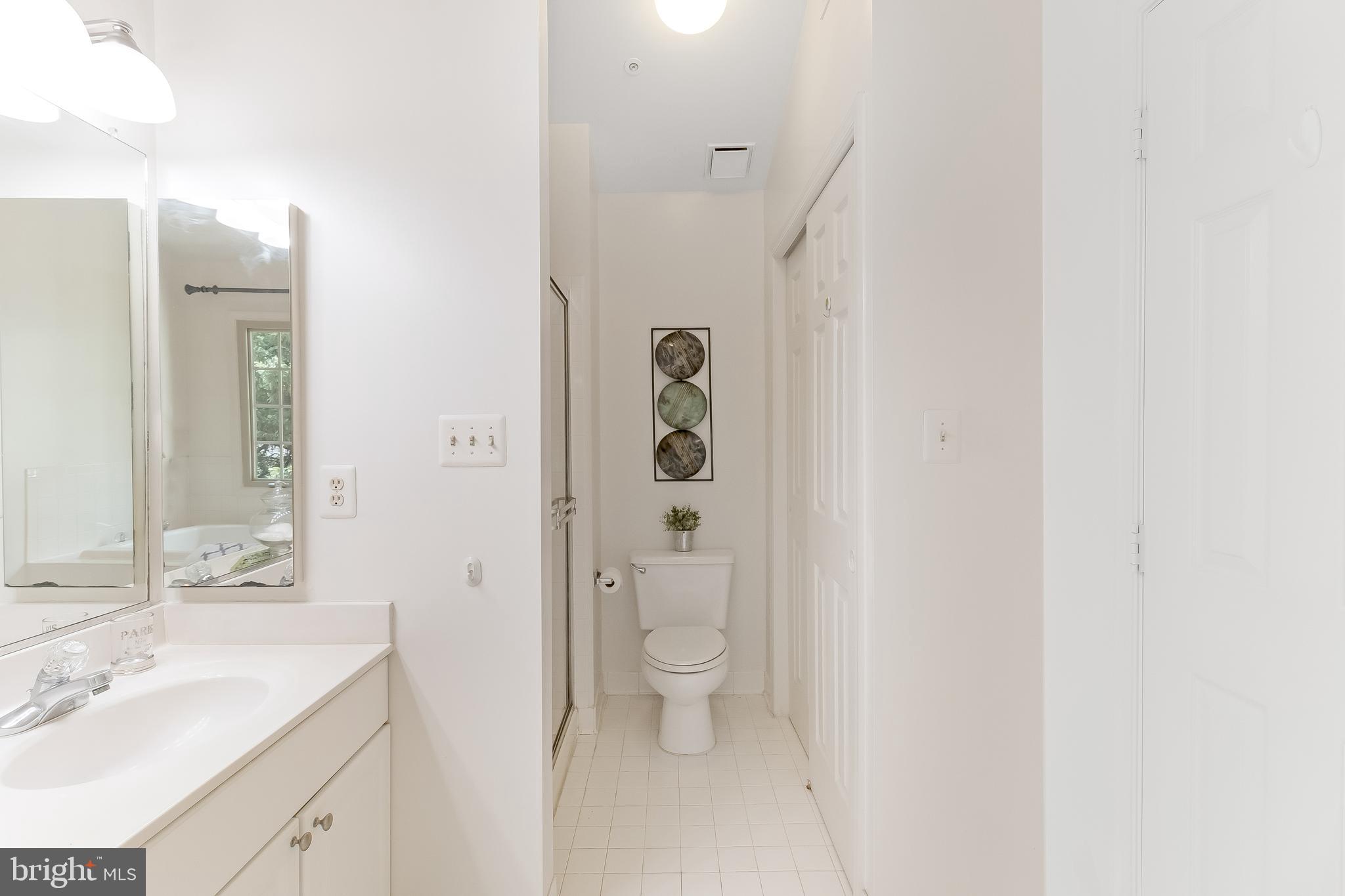 WHITLEY PARK CONDOMINIUM - Residential