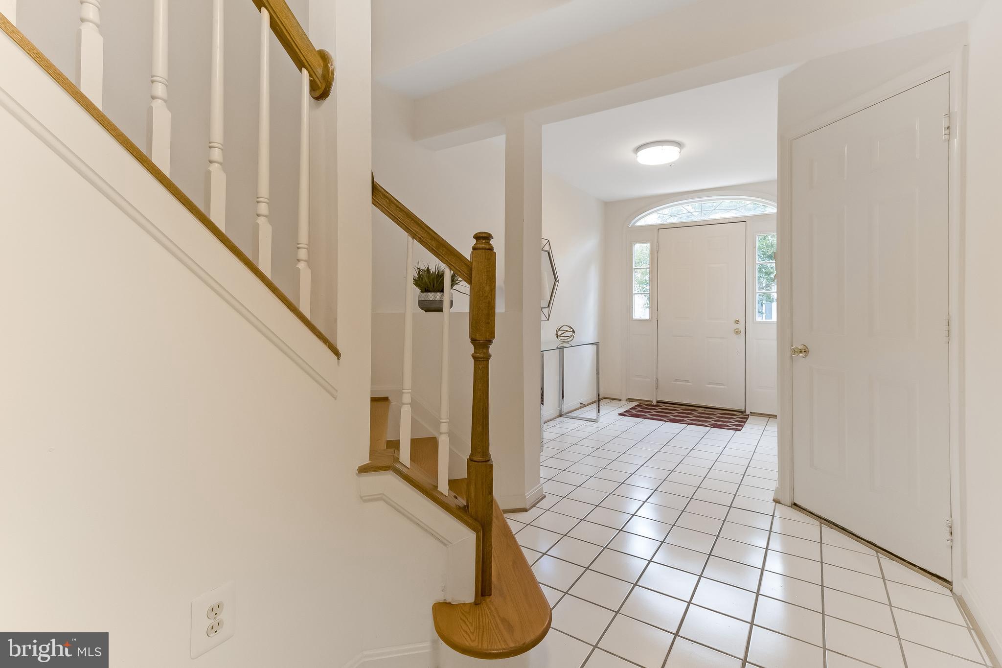 WHITLEY PARK CONDOMINIUM - Residential