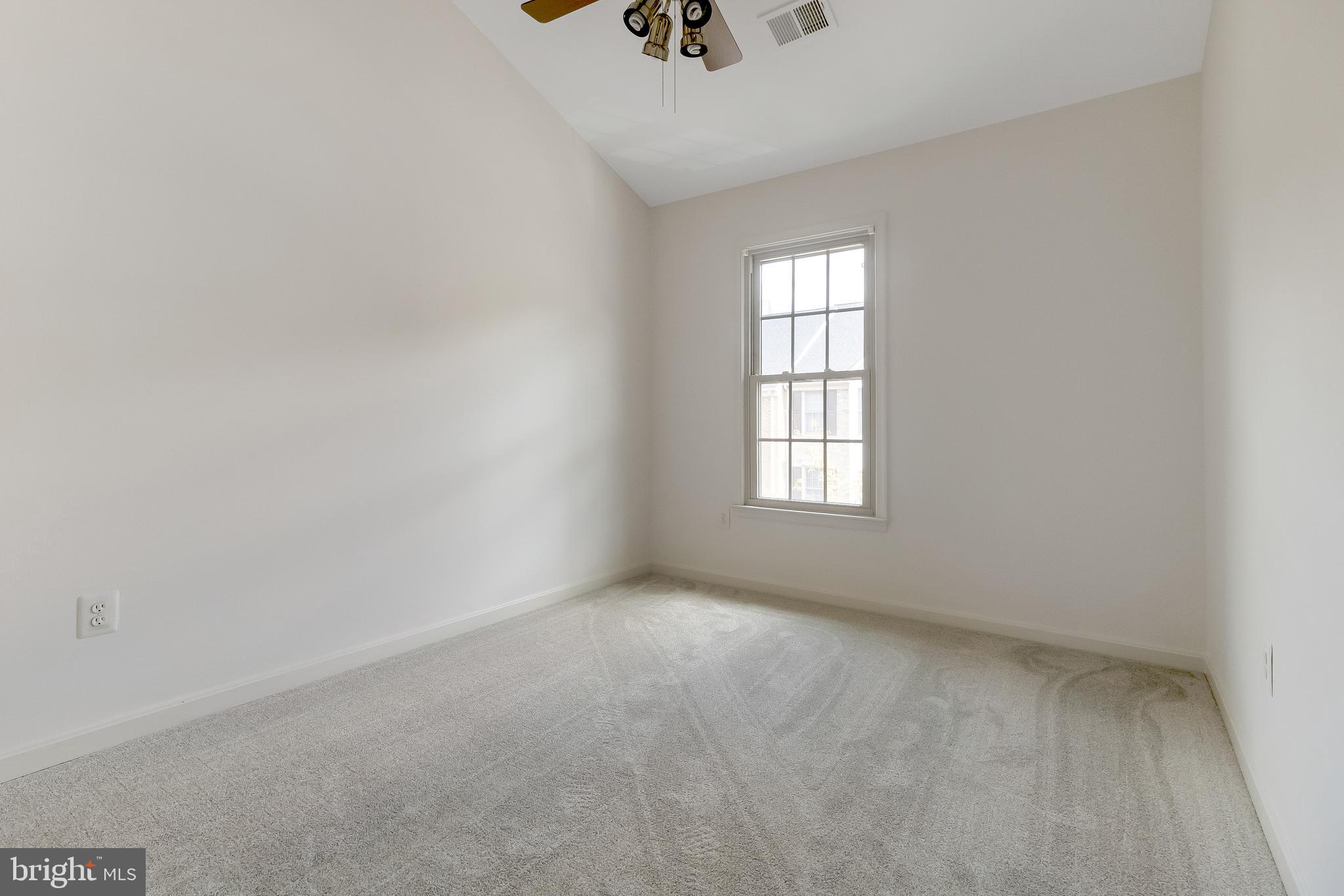 WHITLEY PARK CONDOMINIUM - Residential