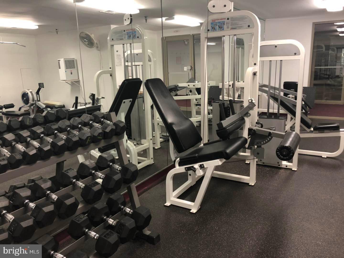 WHITLEY PARK CONDOMINIUM - Residential