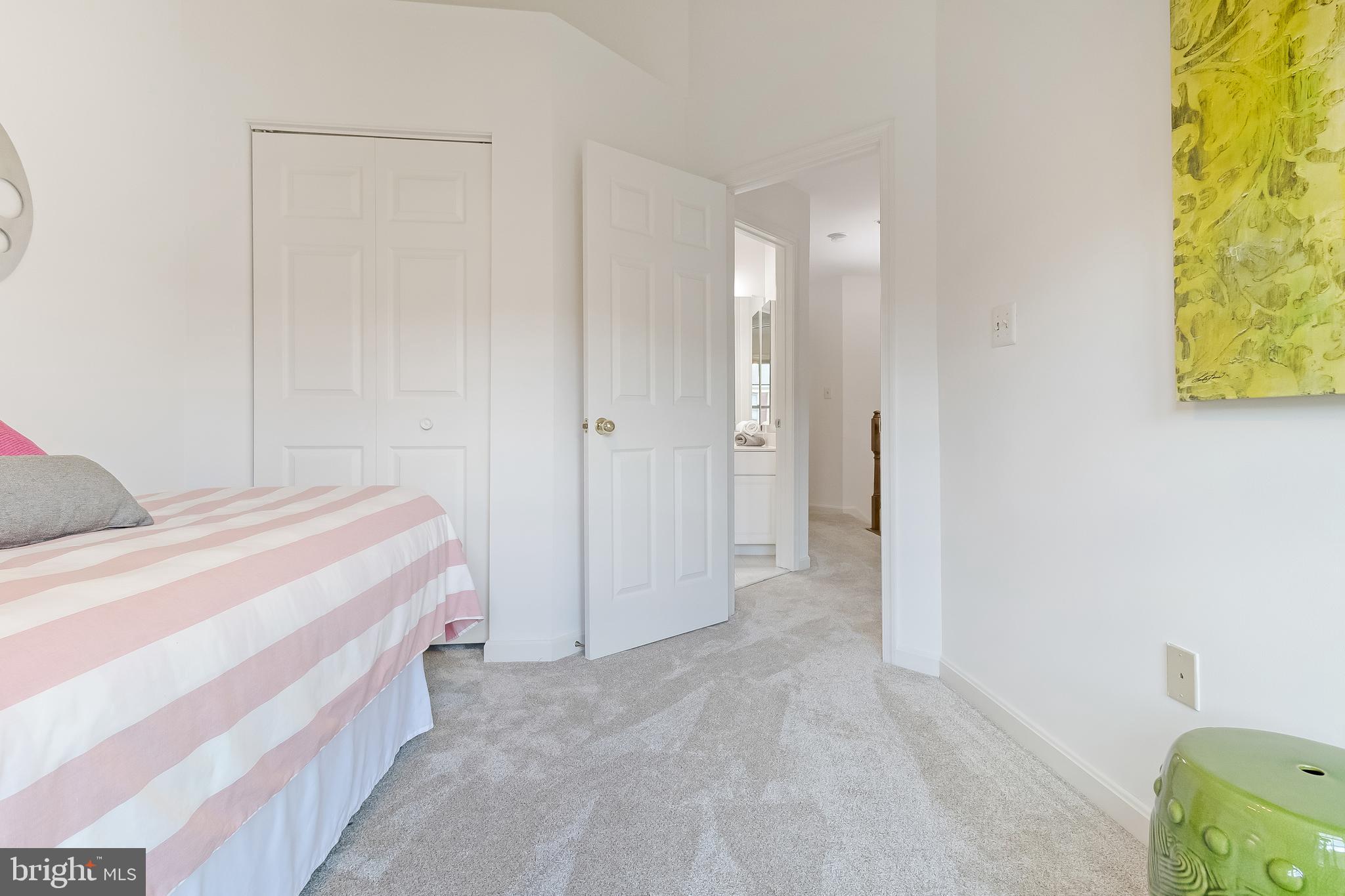 WHITLEY PARK CONDOMINIUM - Residential