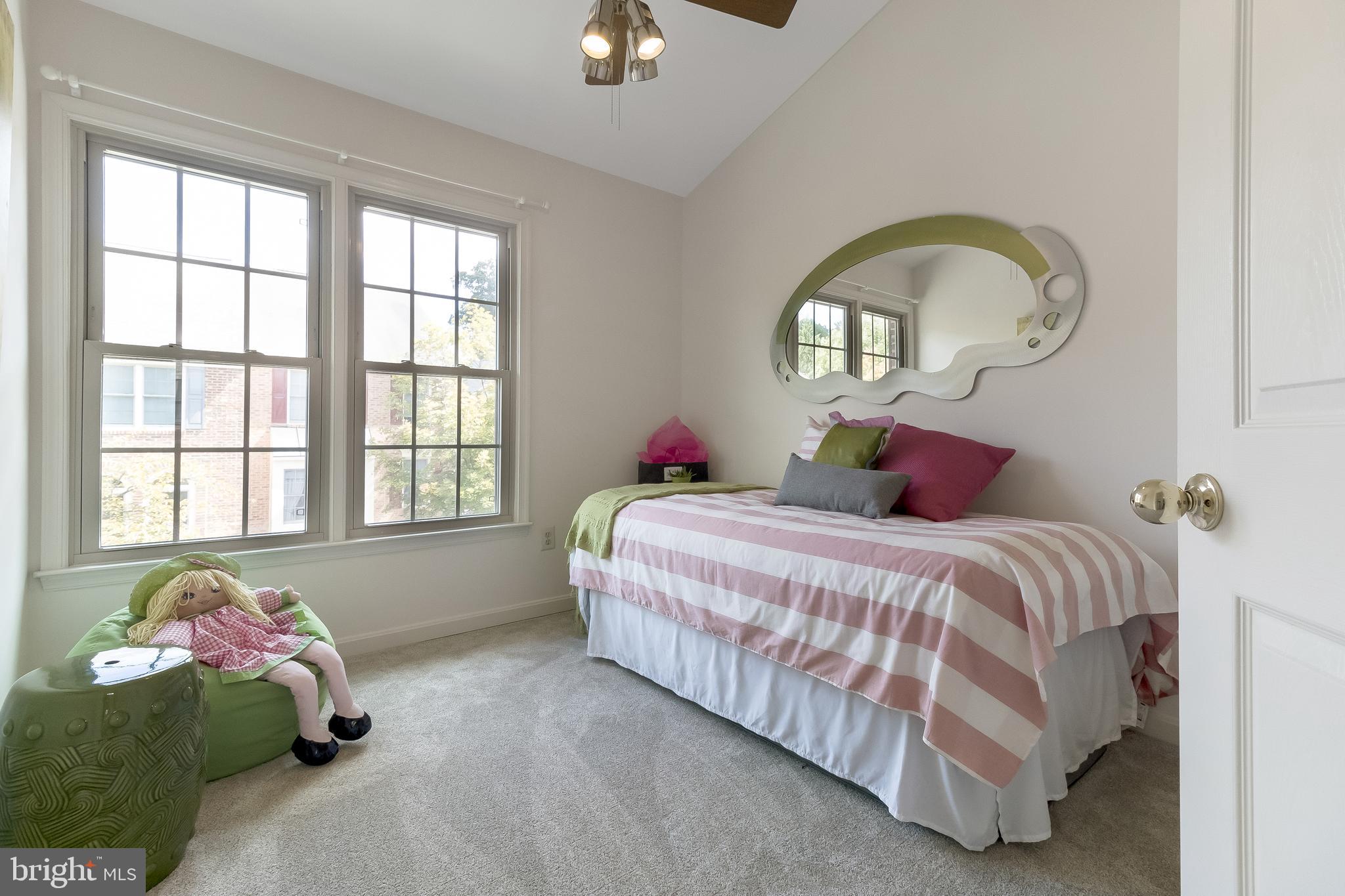 WHITLEY PARK CONDOMINIUM - Residential