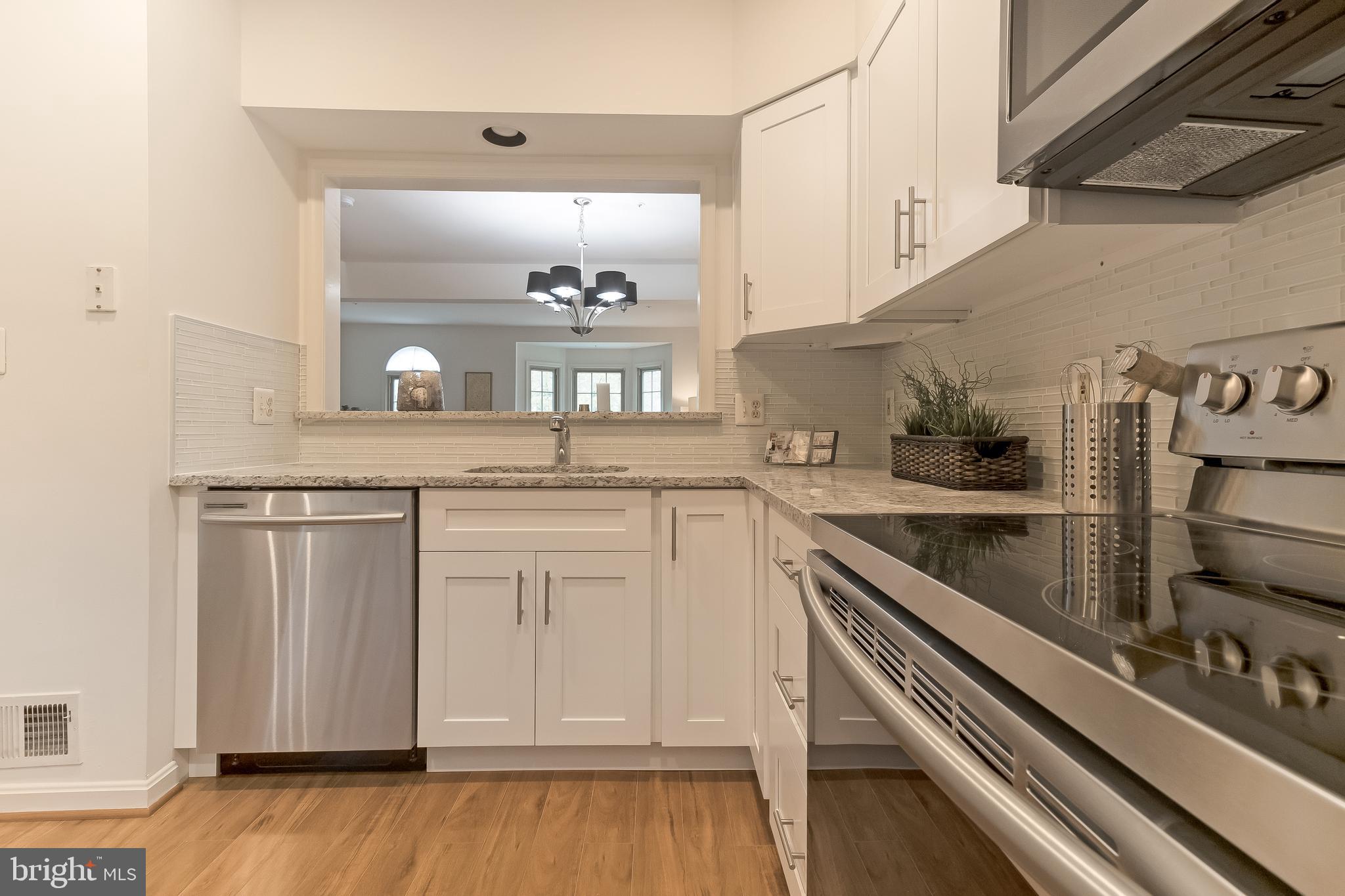 WHITLEY PARK CONDOMINIUM - Residential