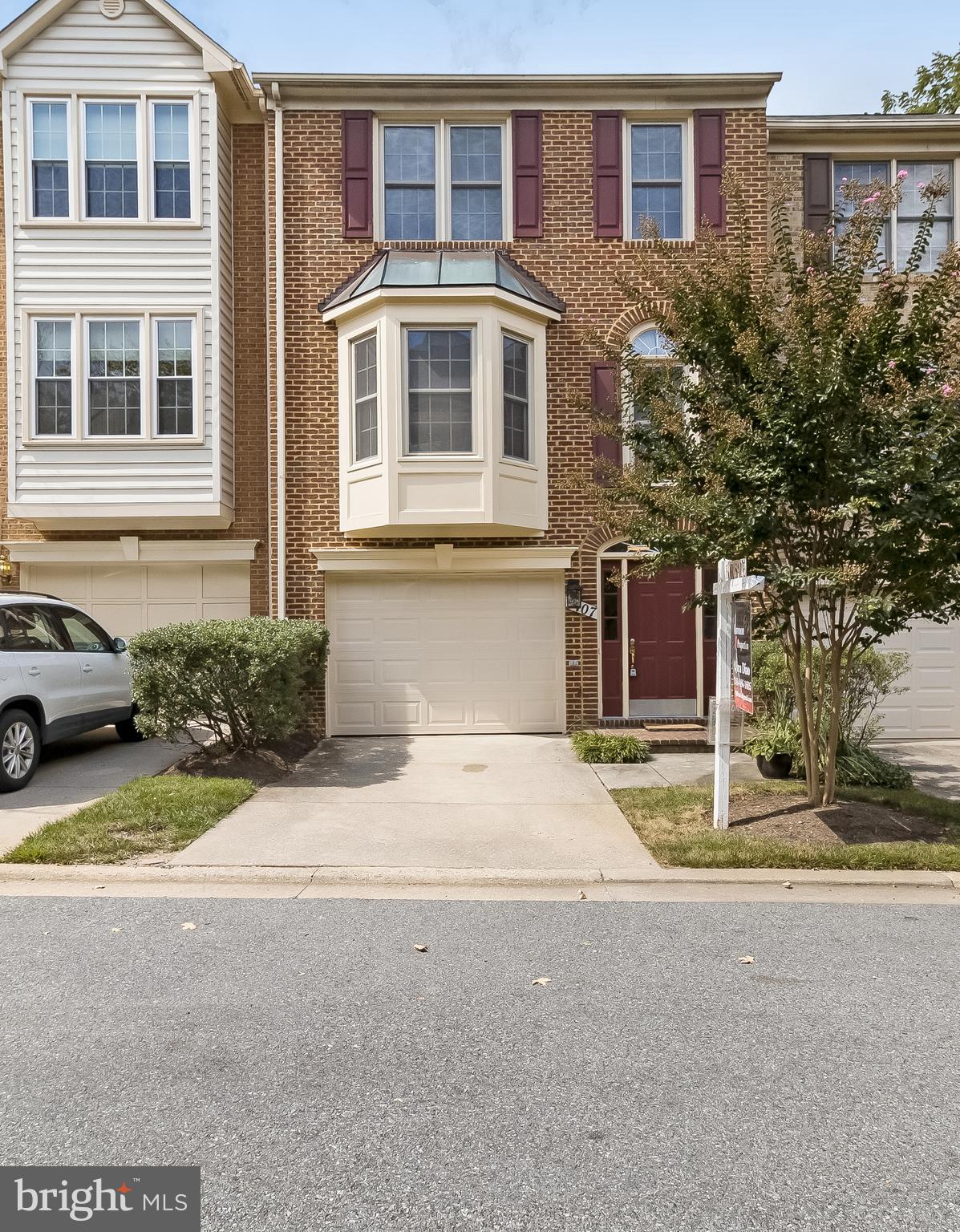 WHITLEY PARK CONDOMINIUM - Residential