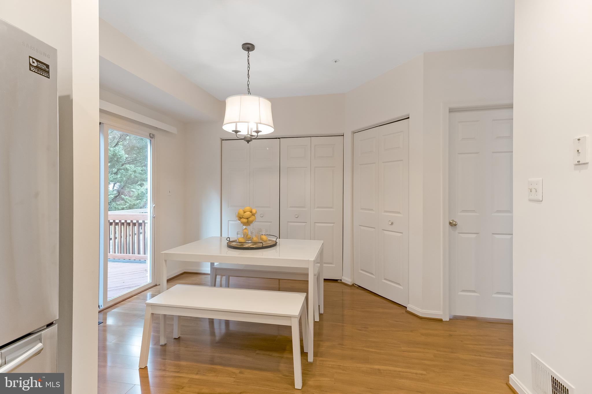 WHITLEY PARK CONDOMINIUM - Residential