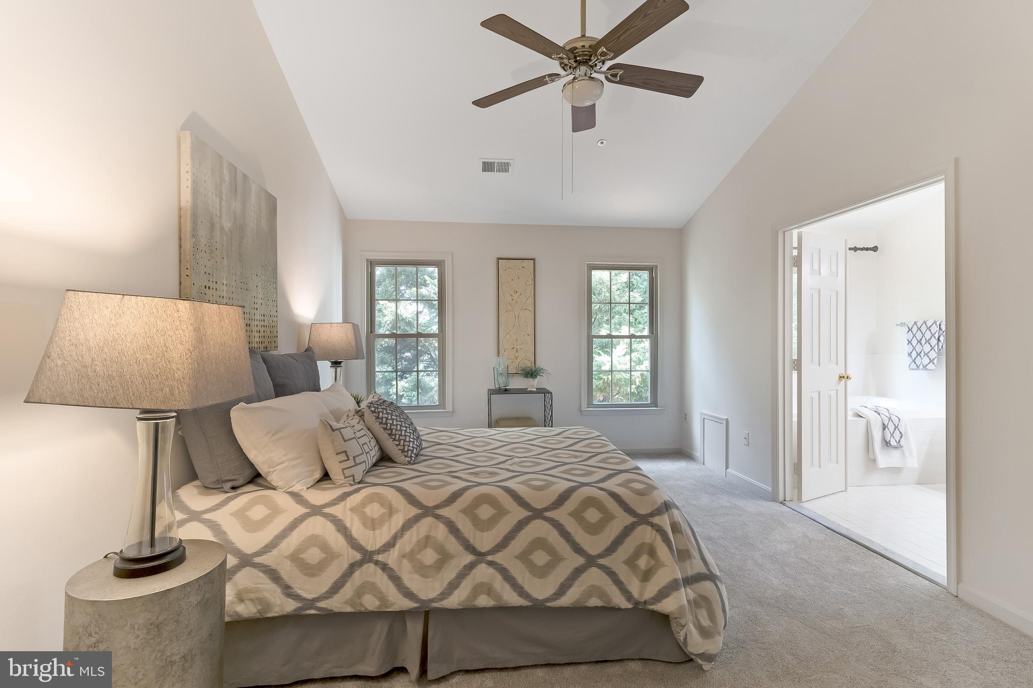 WHITLEY PARK CONDOMINIUM - Residential