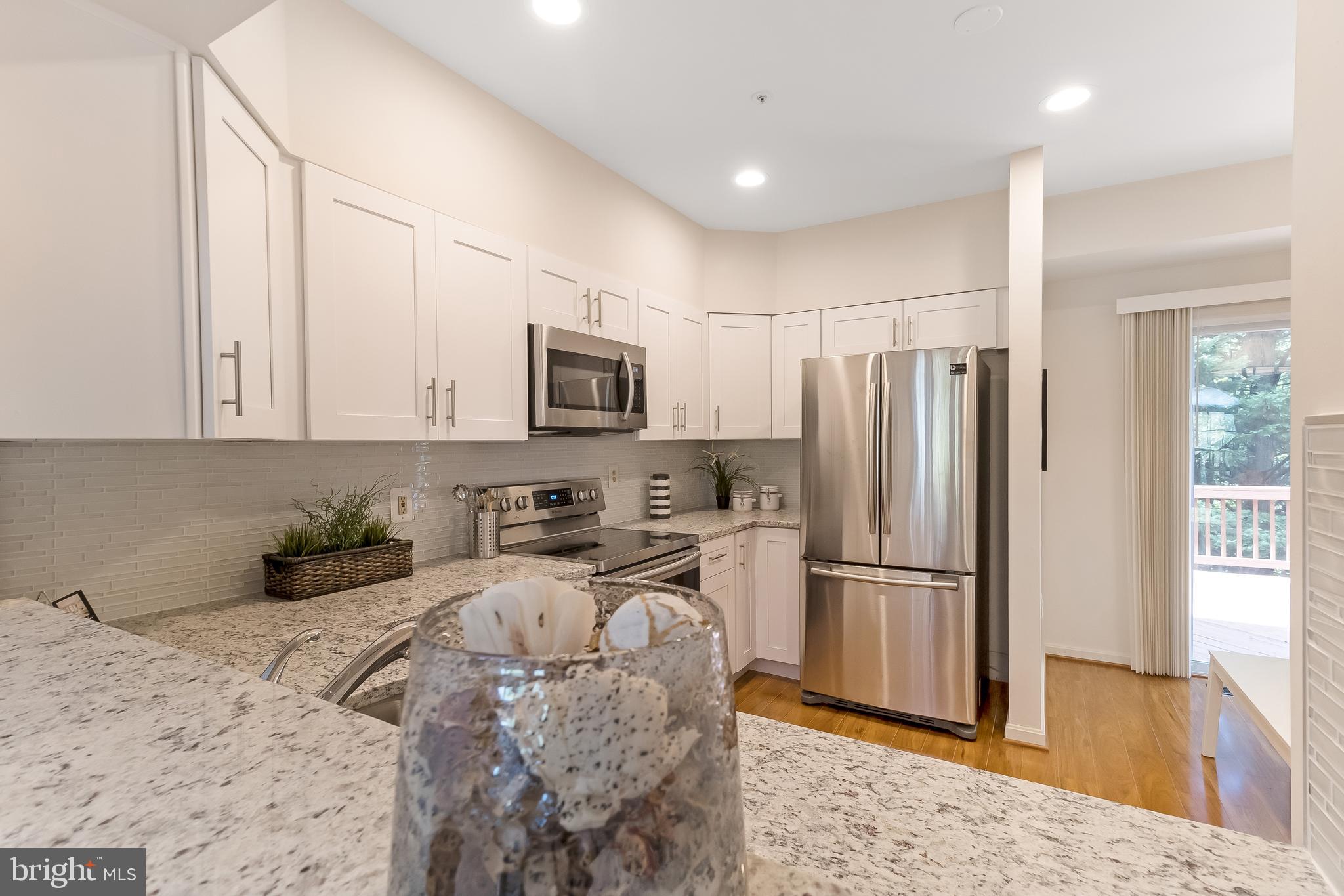 WHITLEY PARK CONDOMINIUM - Residential