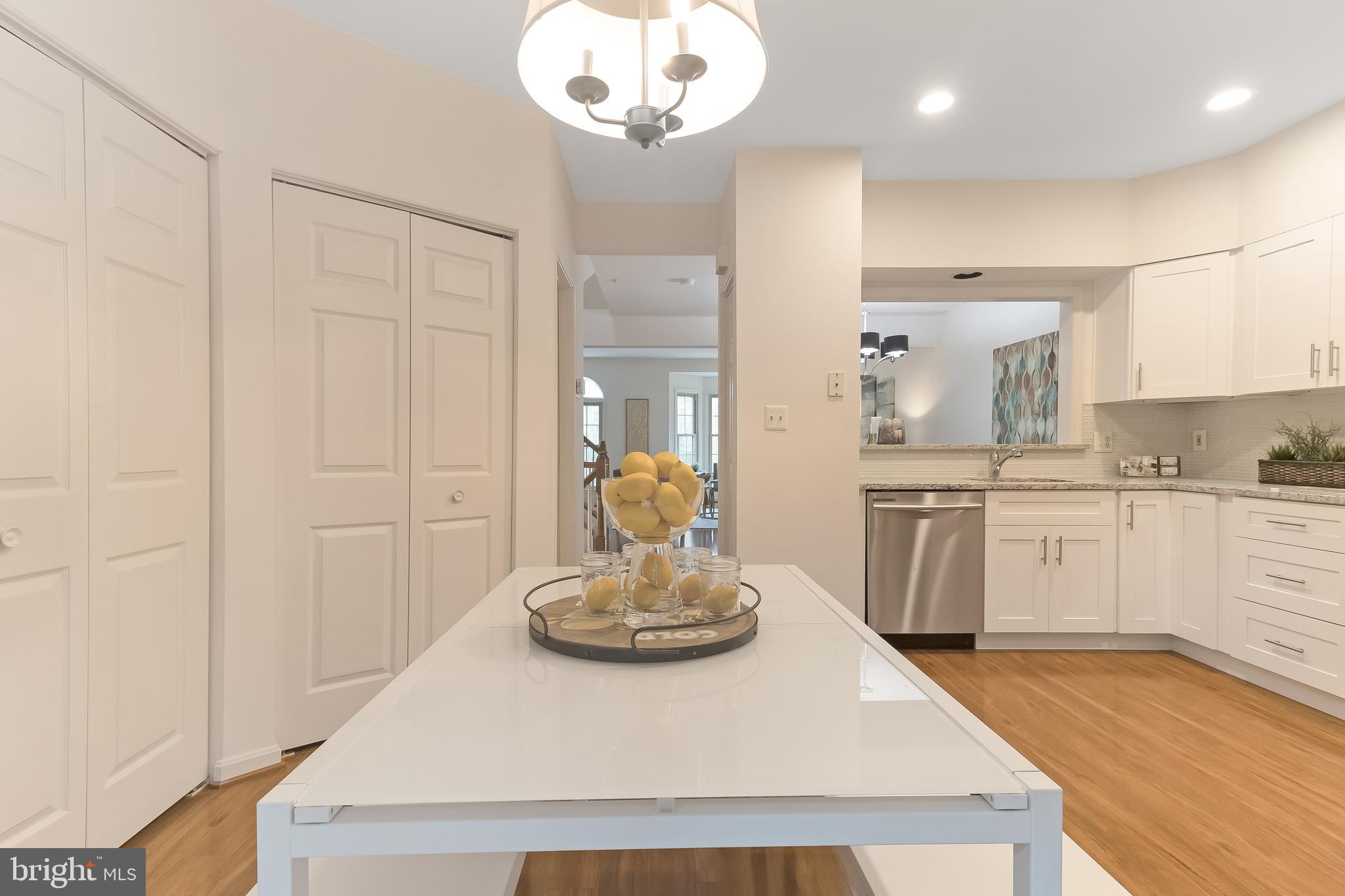 WHITLEY PARK CONDOMINIUM - Residential