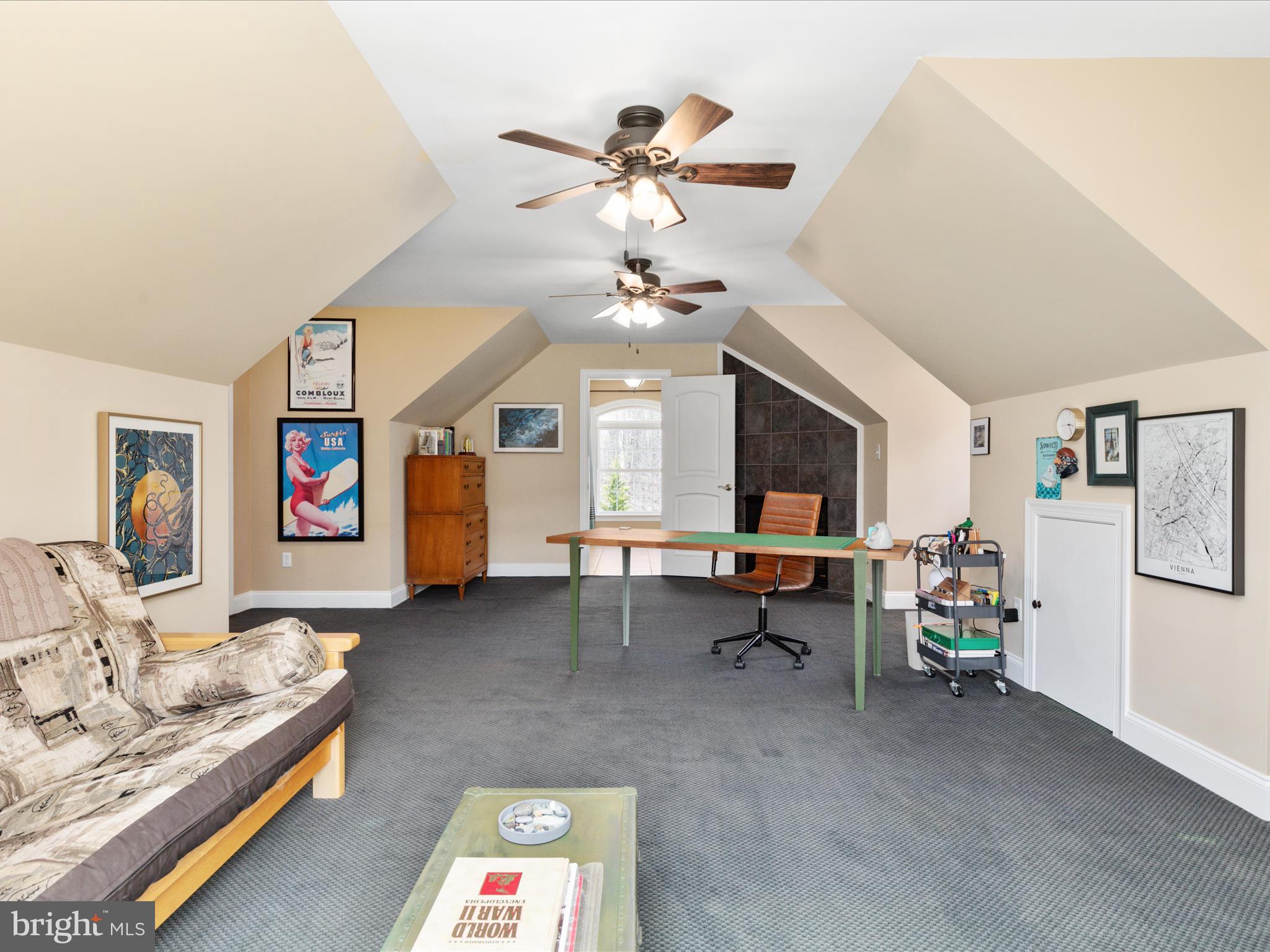 CAREFREE ACRES - Residential