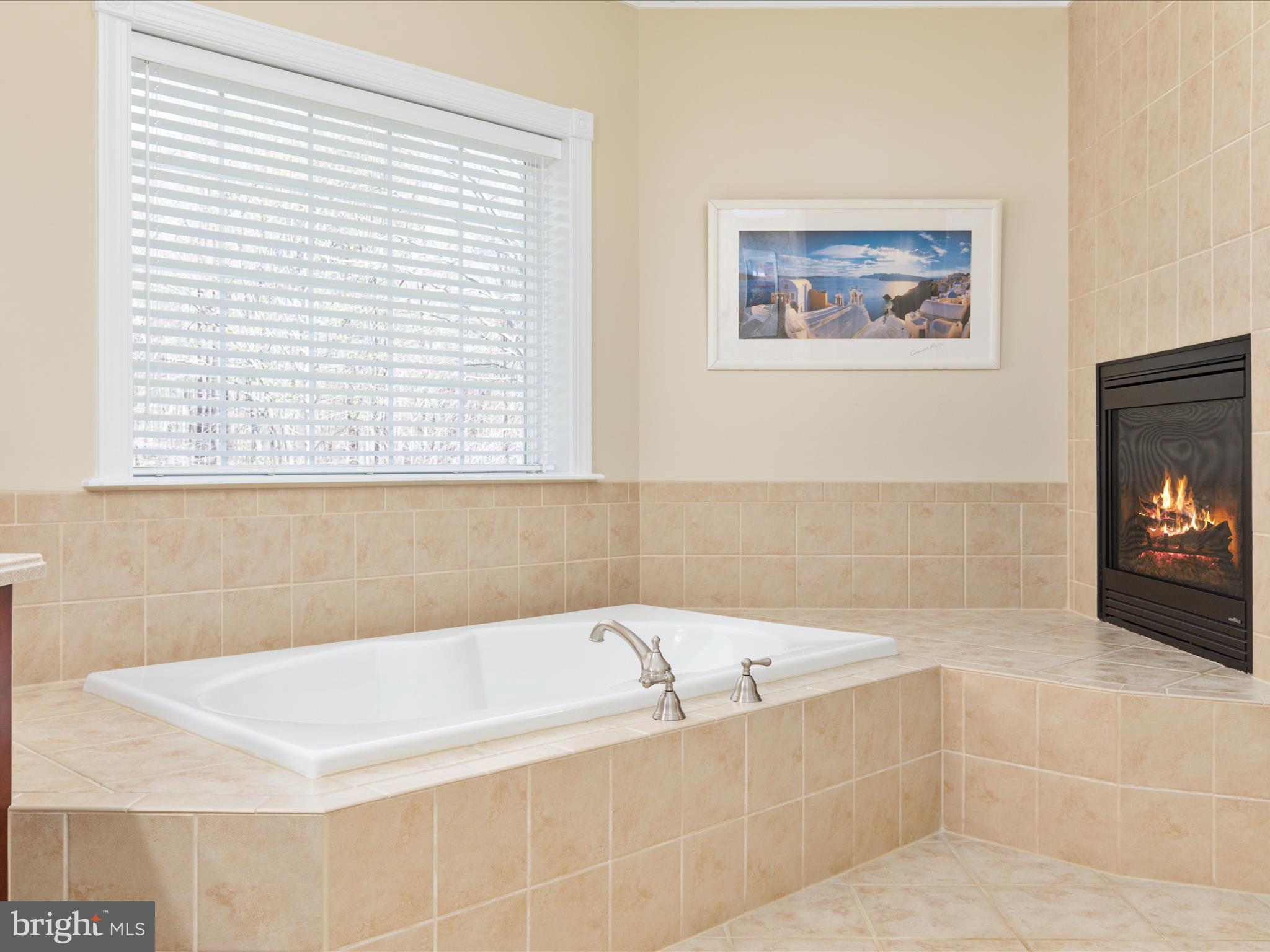 CAREFREE ACRES - Residential